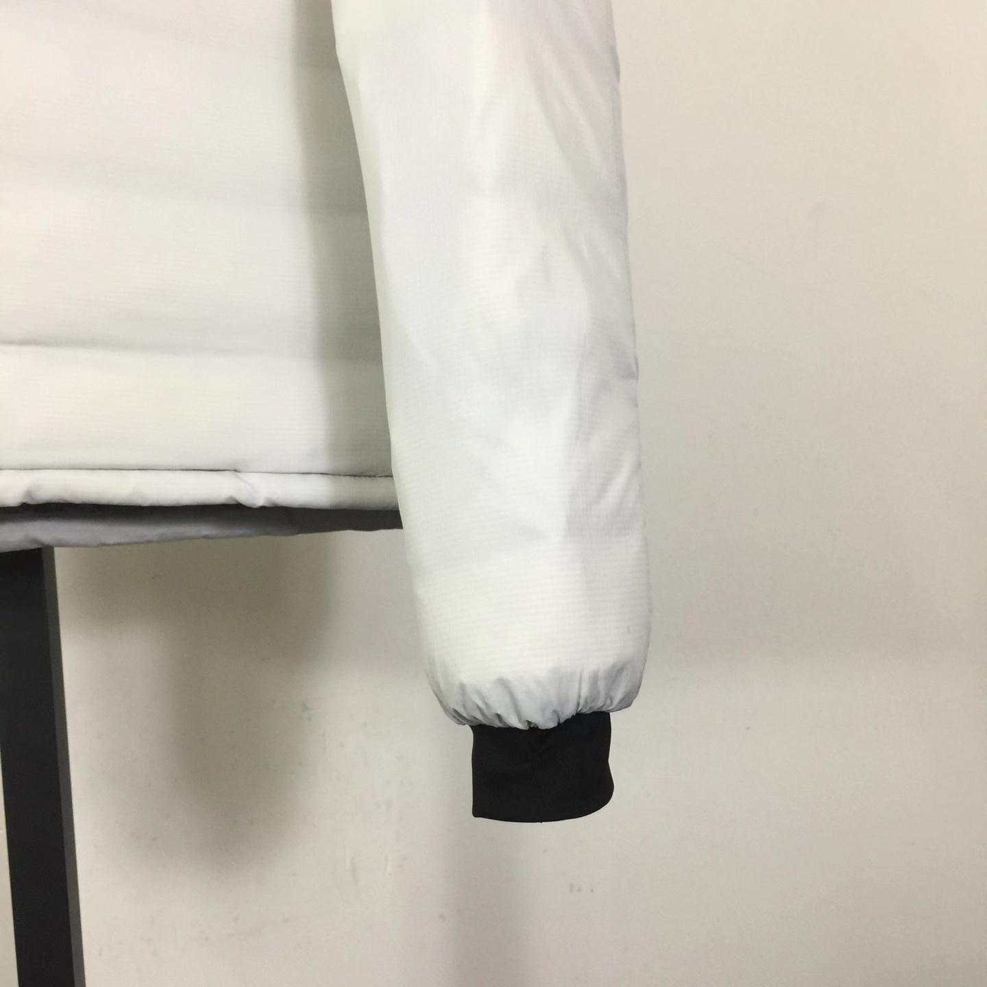 Canada Goose Lodge Jacket - DesignerGu