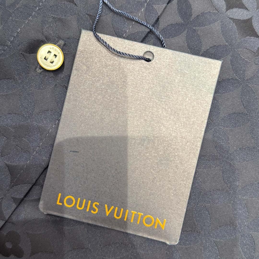 Louis Vuitton Graphic Jacquard Long-Sleeved Kimono Shirt   1AIMGI - DesignerGu