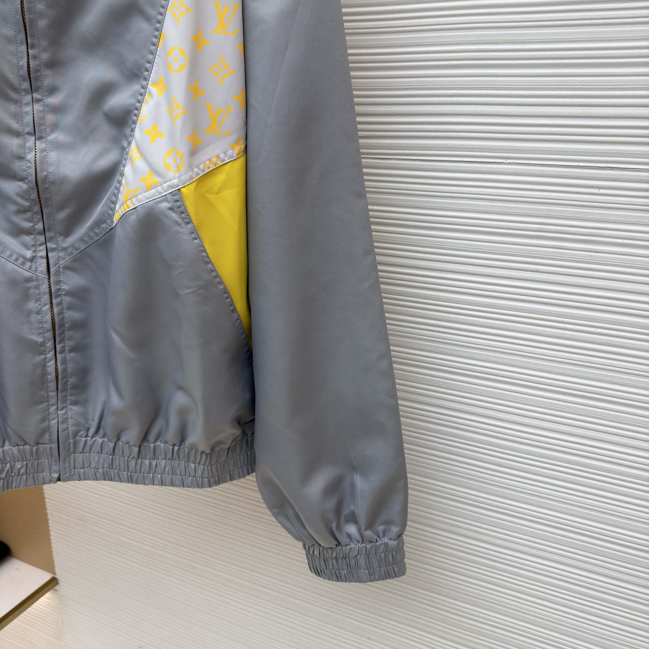 Louis Vuitton Monogram Track Top     1AHV38 - DesignerGu