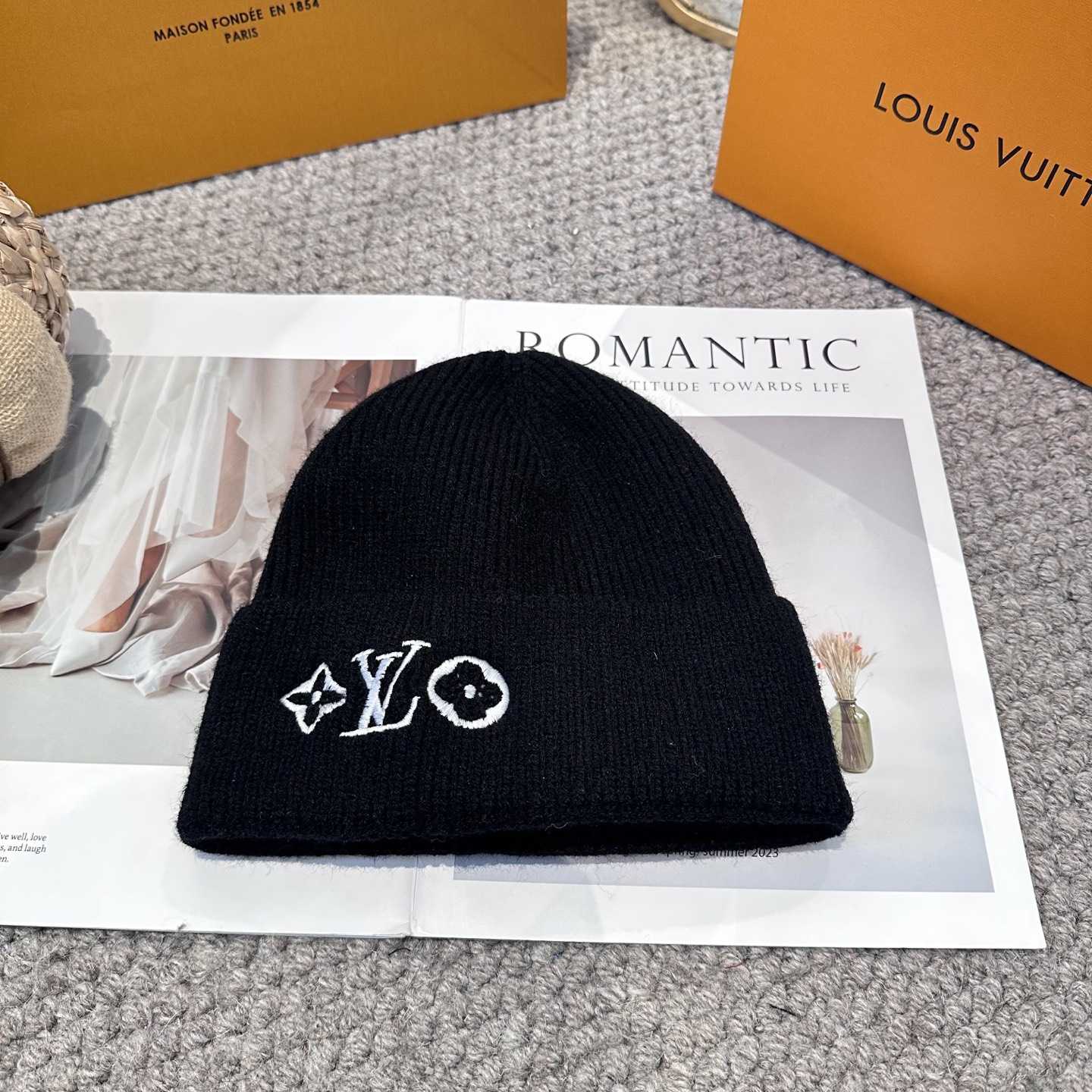 Louis Vuitton Beanie    - DesignerGu