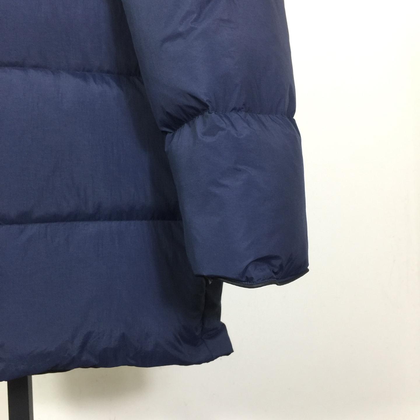 Canada Goose Long Down Jacket - DesignerGu