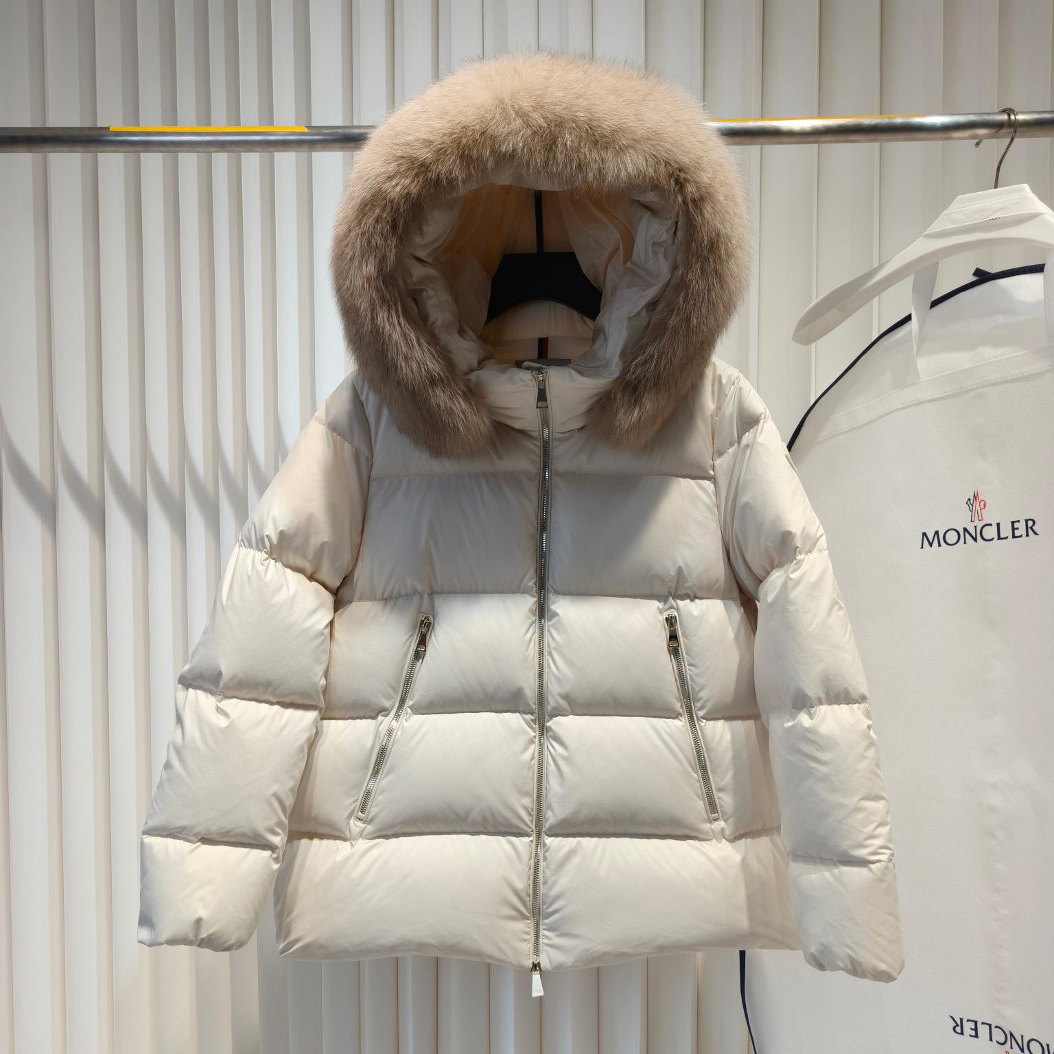 Moncler Laichefur Hooded Shearling-Trimmed Short Down Jacket - DesignerGu