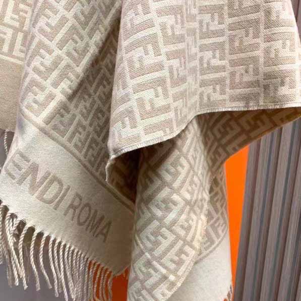 Fendi FF monogram poncho - DesignerGu