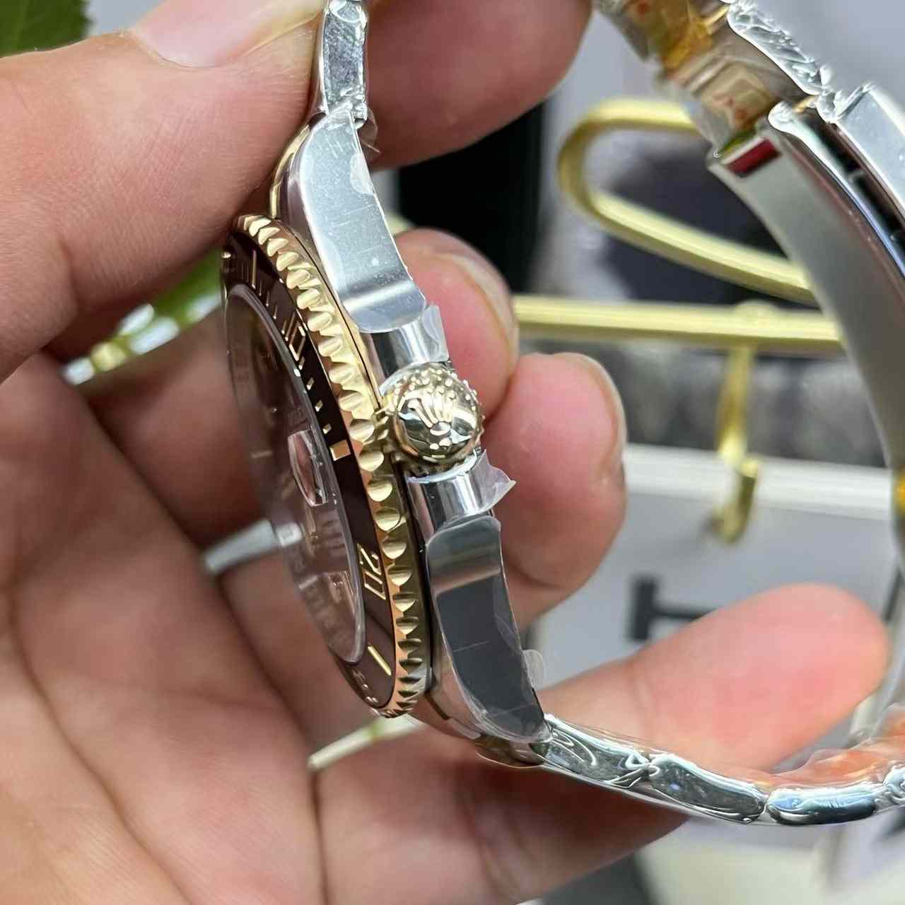 Rolex Oyster Perpetual Date  41mm - DesignerGu