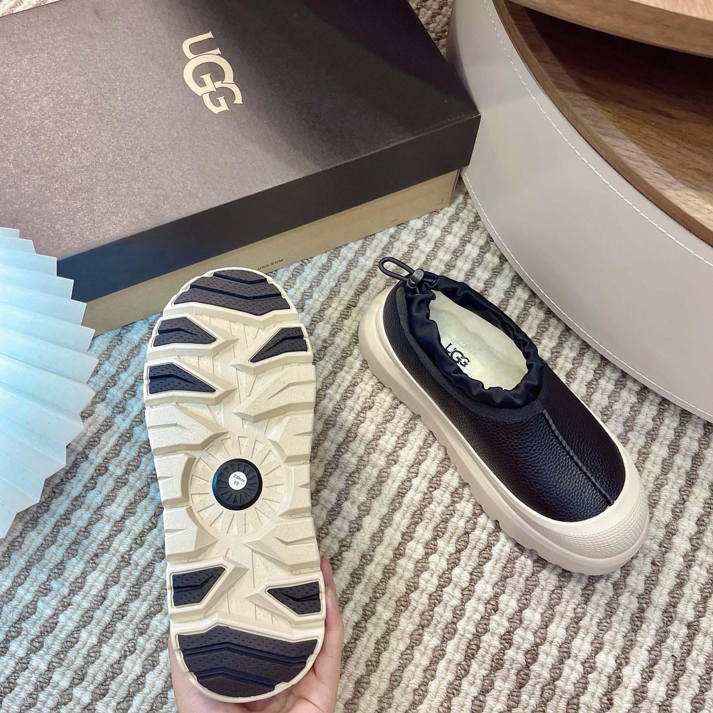 UGG Tasman Weather Hybrid Slippers - DesignerGu