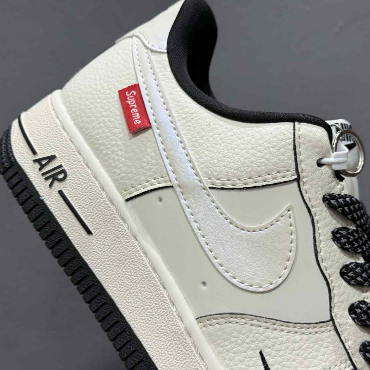 Supreme x Nike Air Force 1 ’07 Low “Sail / Black Trim” – XX3168-220 - DesignerGu