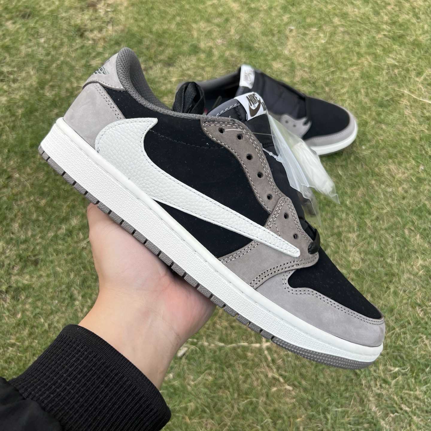Travis Scott x Air Jordan 1 Low OG “Cactus Jack” Black/Grey Low-Top Sneaker DM7866-201 - DesignerGu