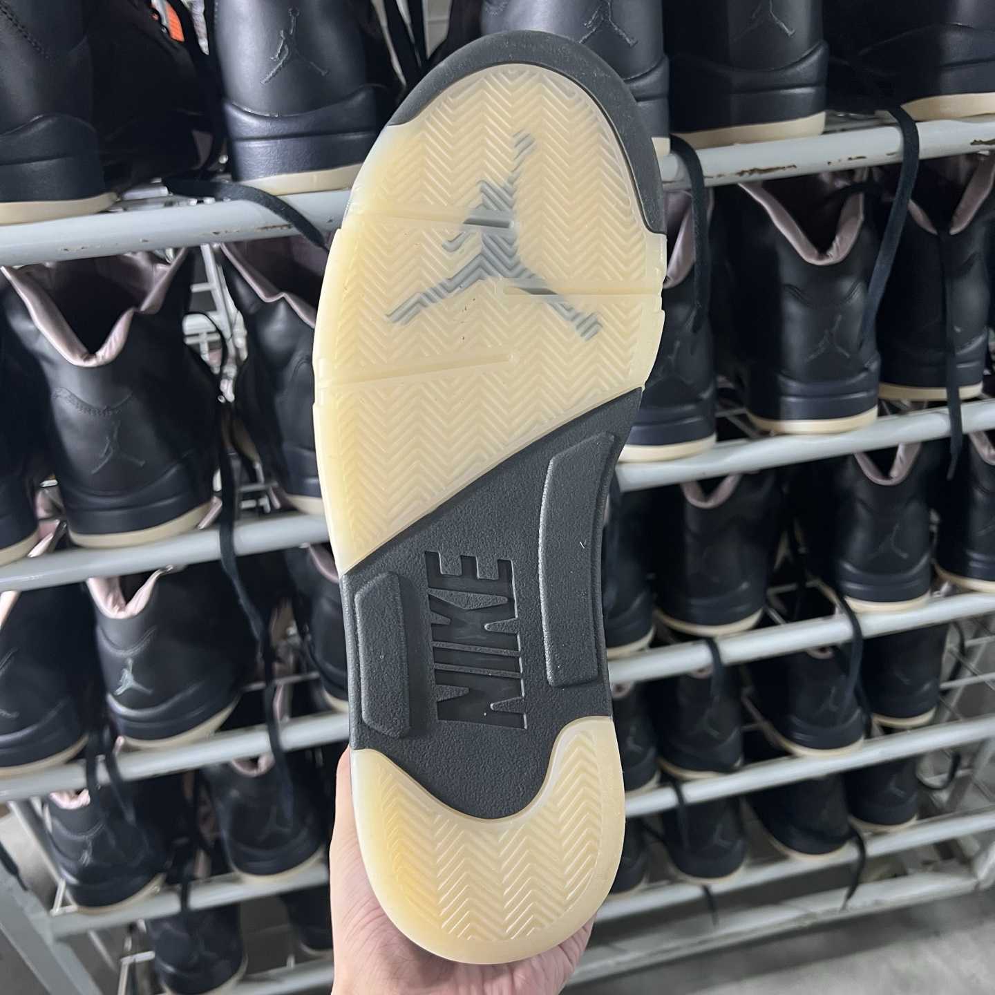 PSG x Air Jordan 5 “Off Noir” HQ3004-001  - DesignerGu