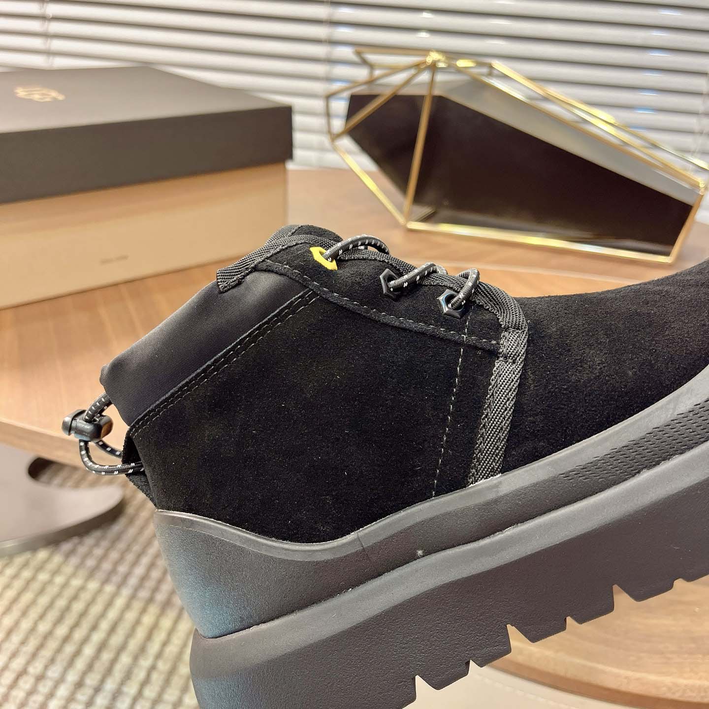 UGG Neumel Weather Hybrid Chukka - DesignerGu