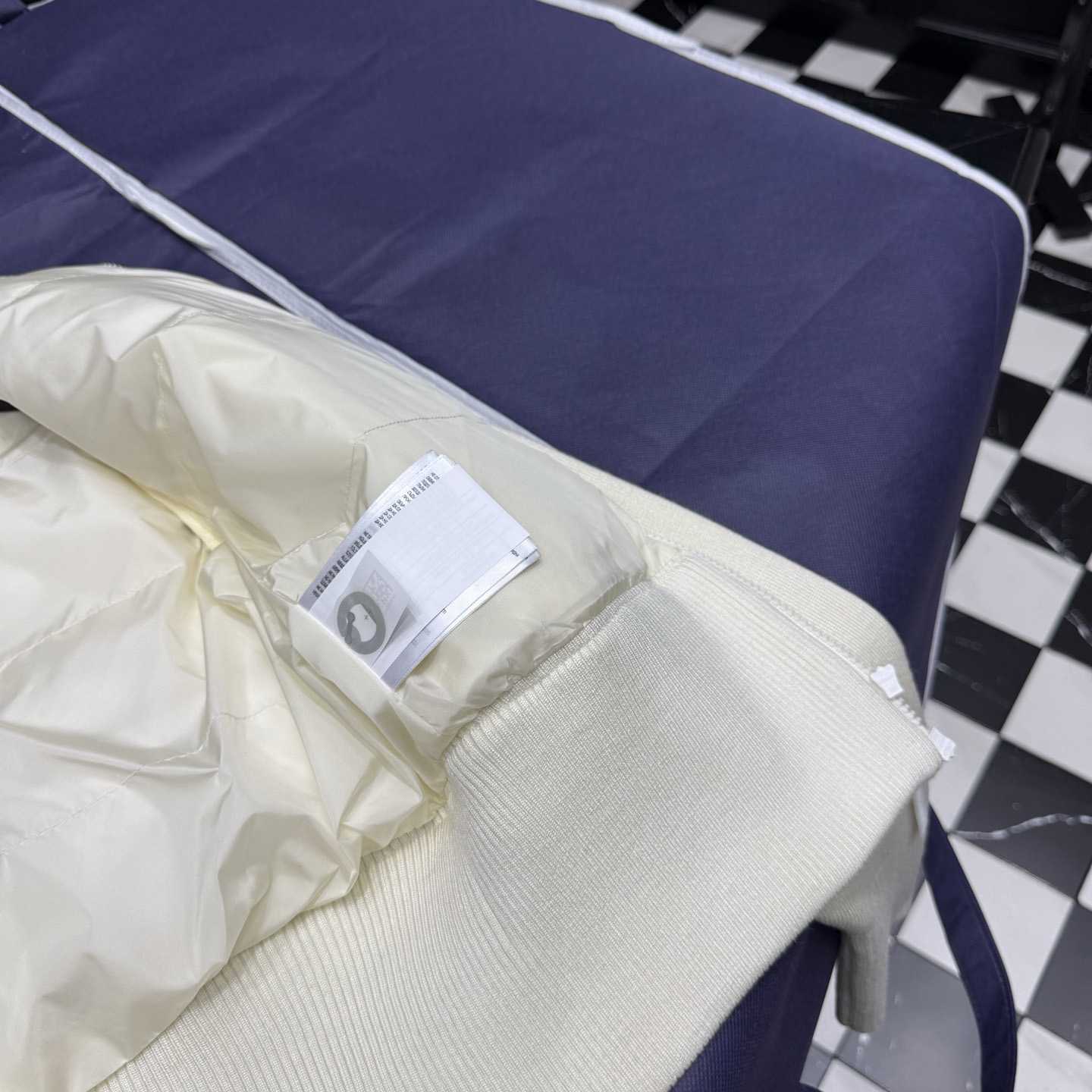 Canada Goose HyBridge® Wide Quilt Knit Jacket - DesignerGu