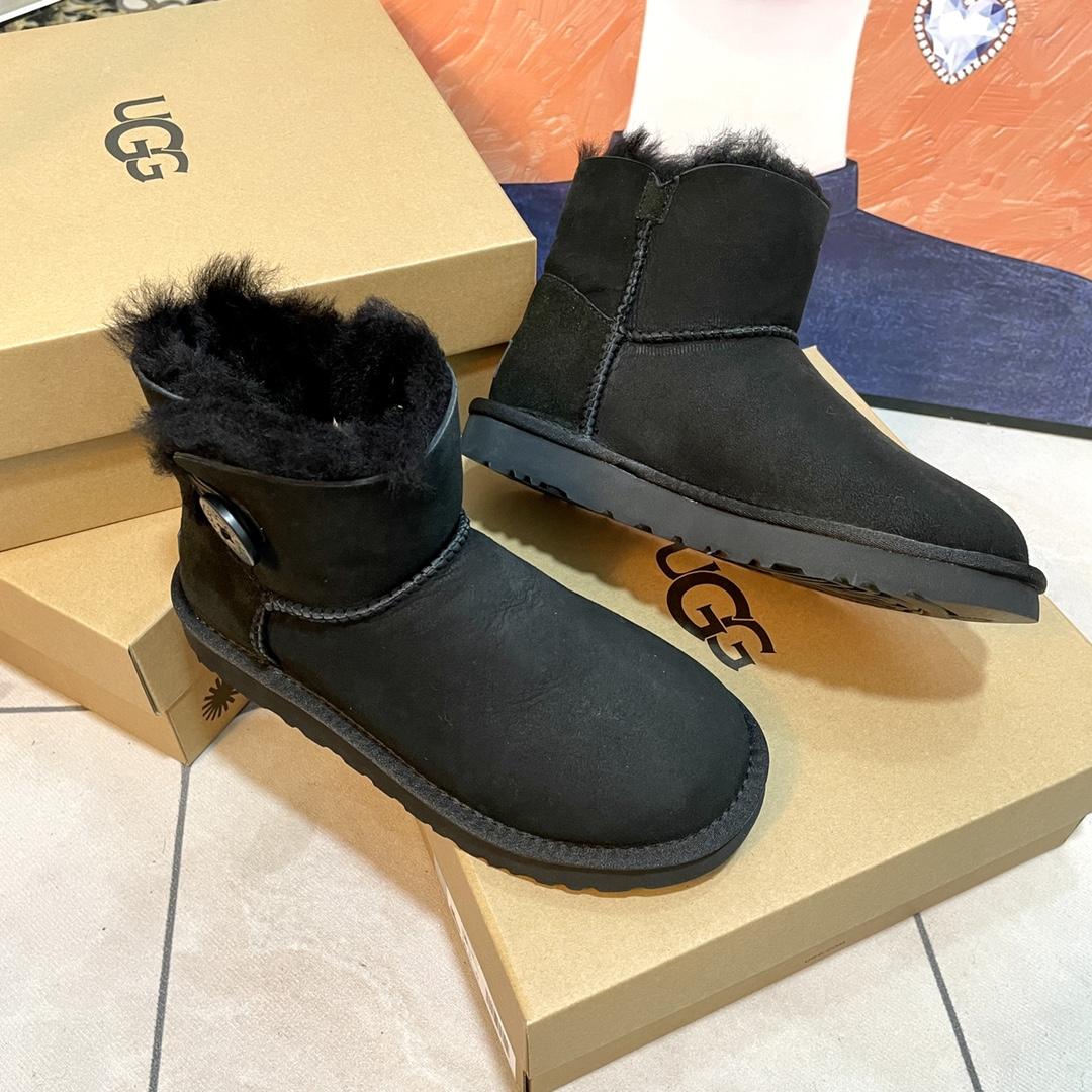 Ugg Boots - DesignerGu