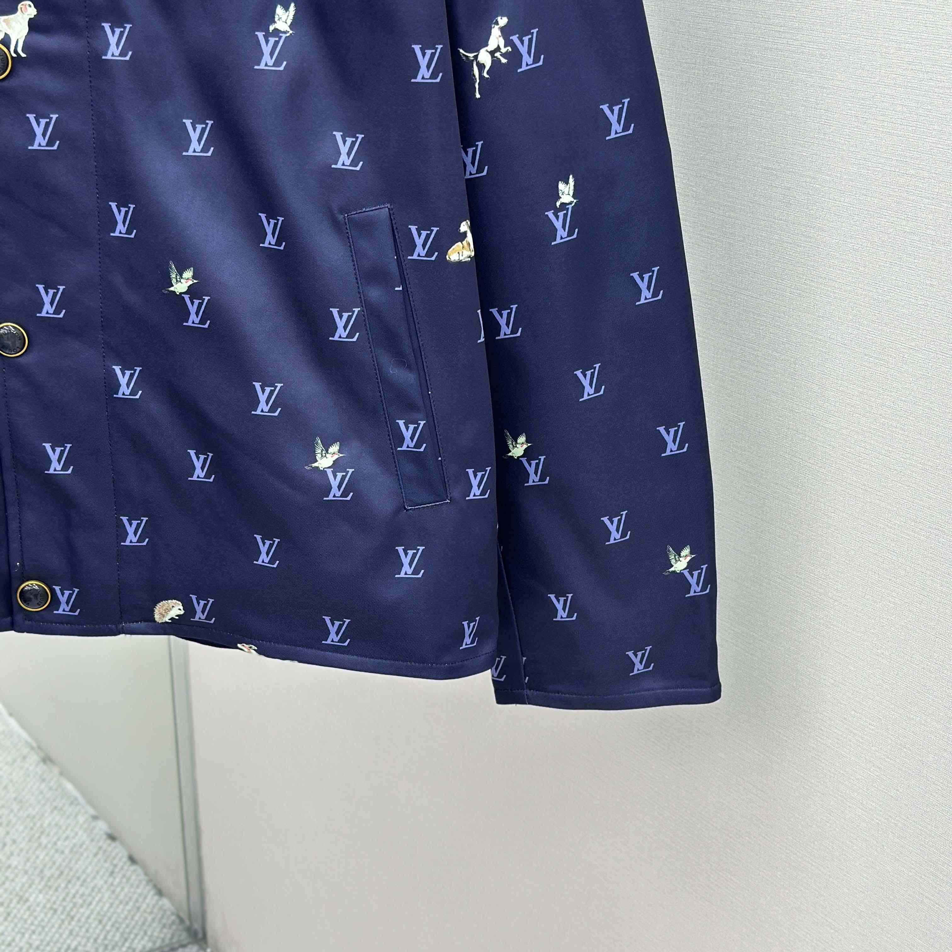 Louis Vuitton LV Blason Padded Jacket   1AJBFR - DesignerGu