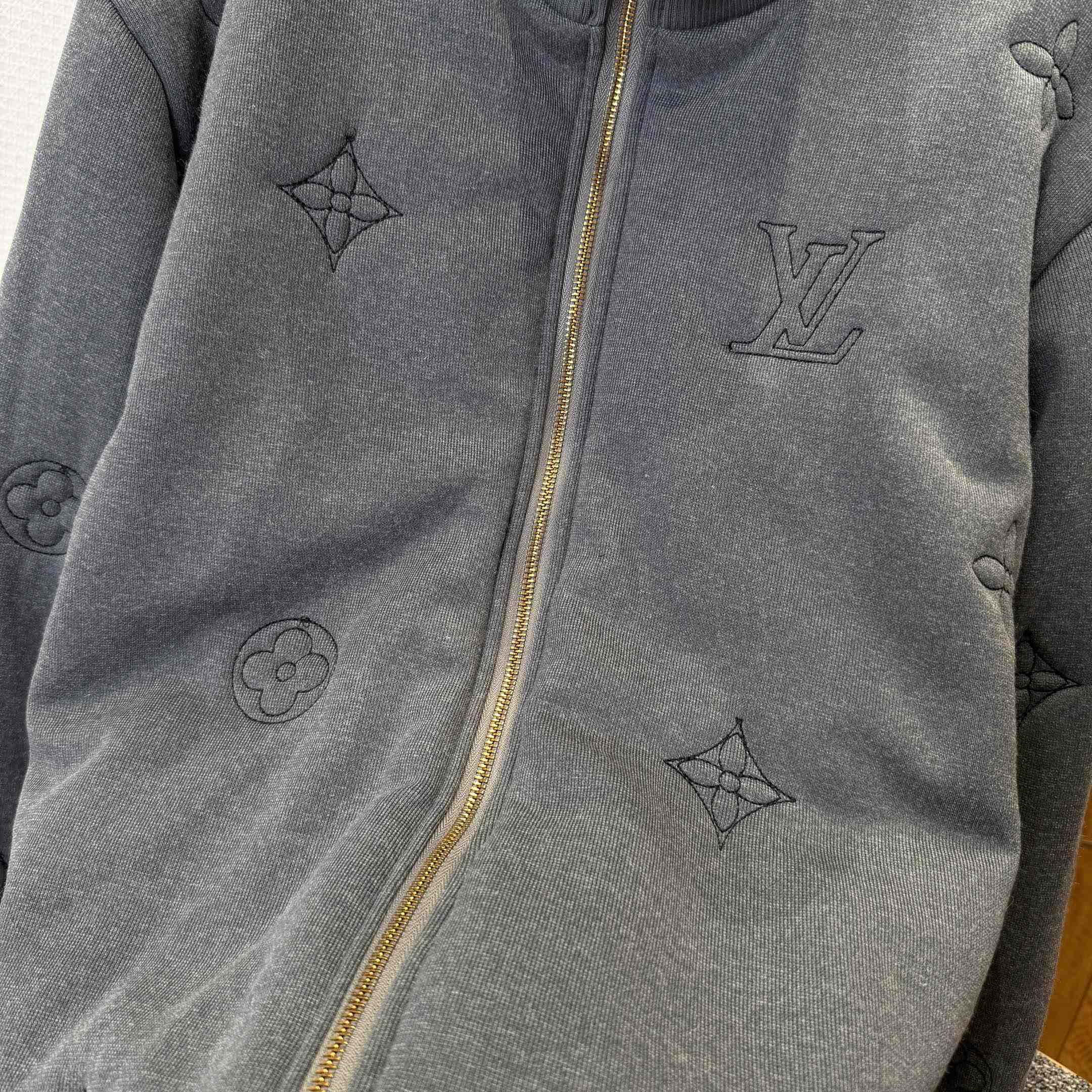 Louis Vuitton Elegant Monogram Knitted Down Blouson  1AJBWO - DesignerGu