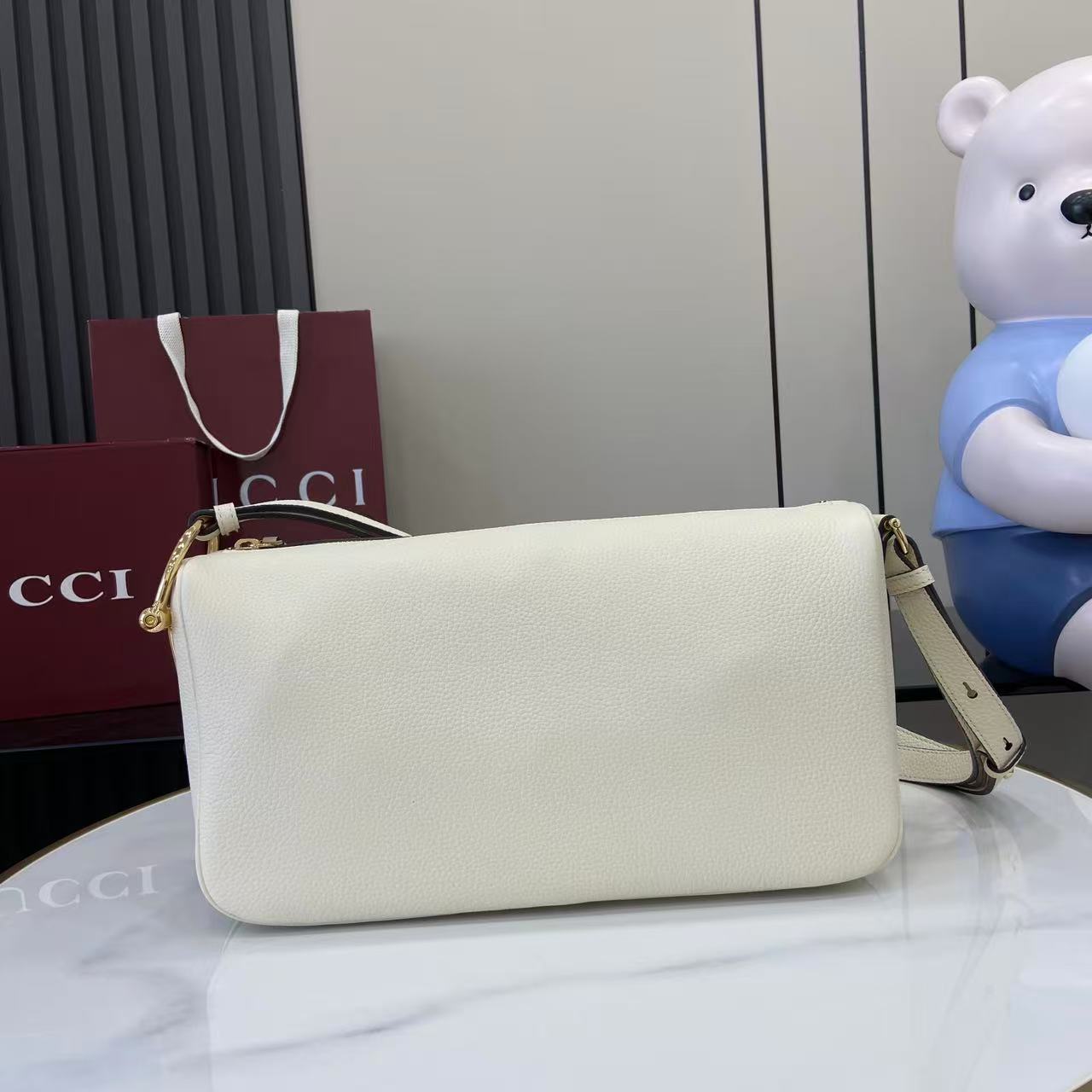 Gucci Half Horsebit Medium Shoulder Bag - DesignerGu