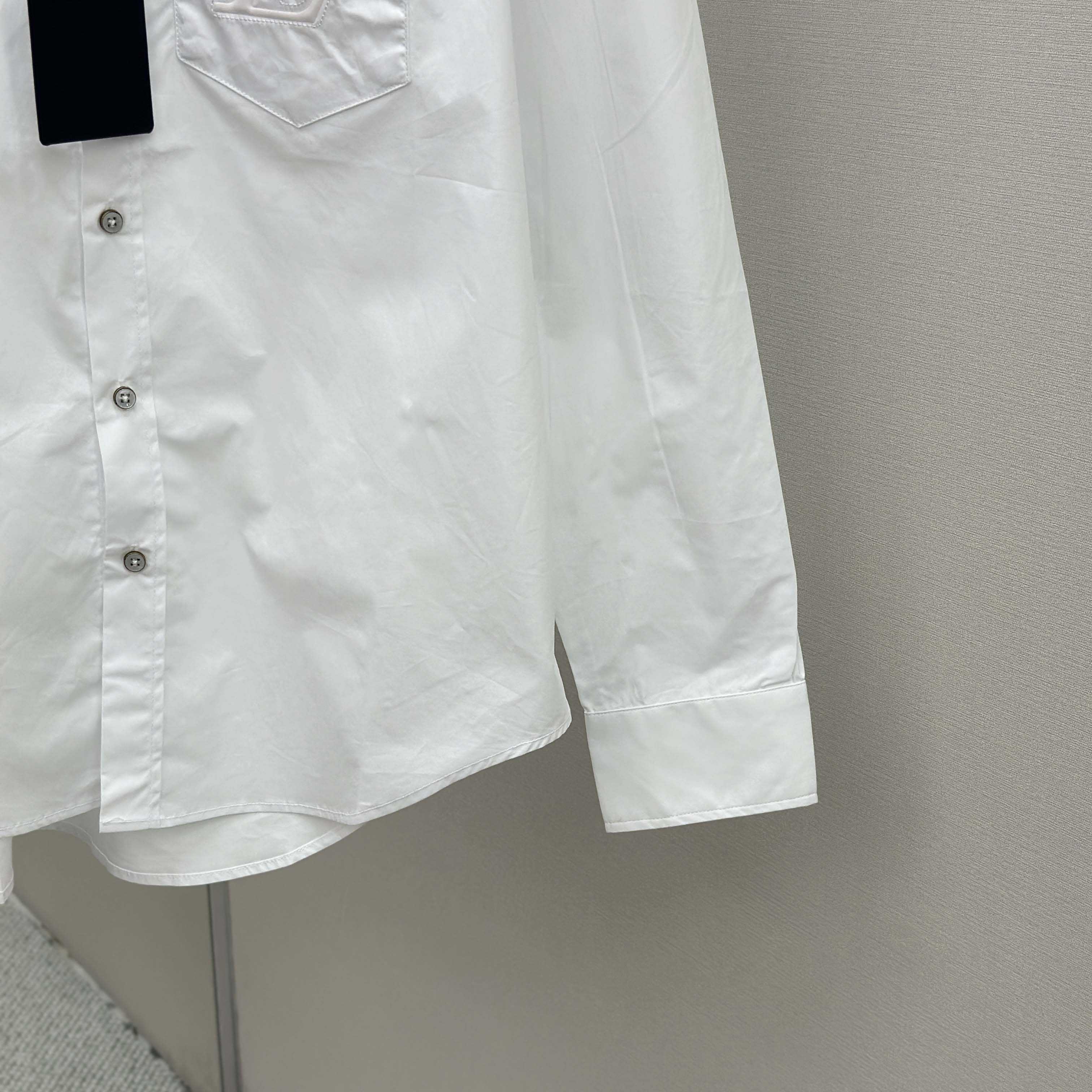 Louis Vuitton Embossed Signature Long-Sleeved Cotton Shirt   1AHVY7 - DesignerGu