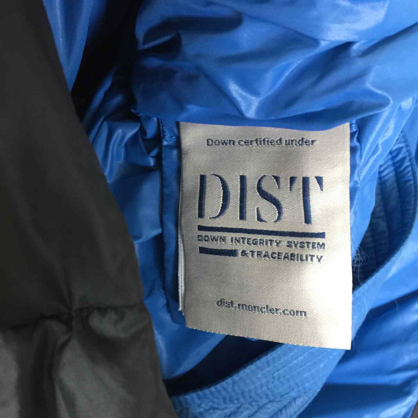 Moncler Dervox Down Jacket - DesignerGu