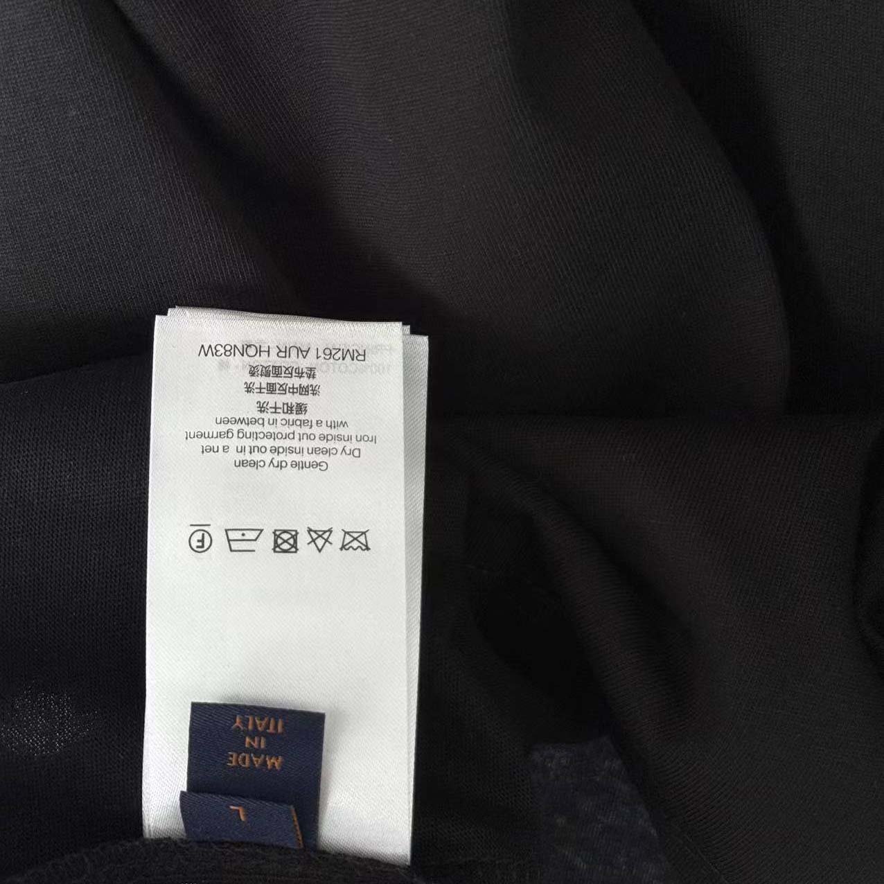 Louis Vuitton Embellished Signature T-Shirt - DesignerGu