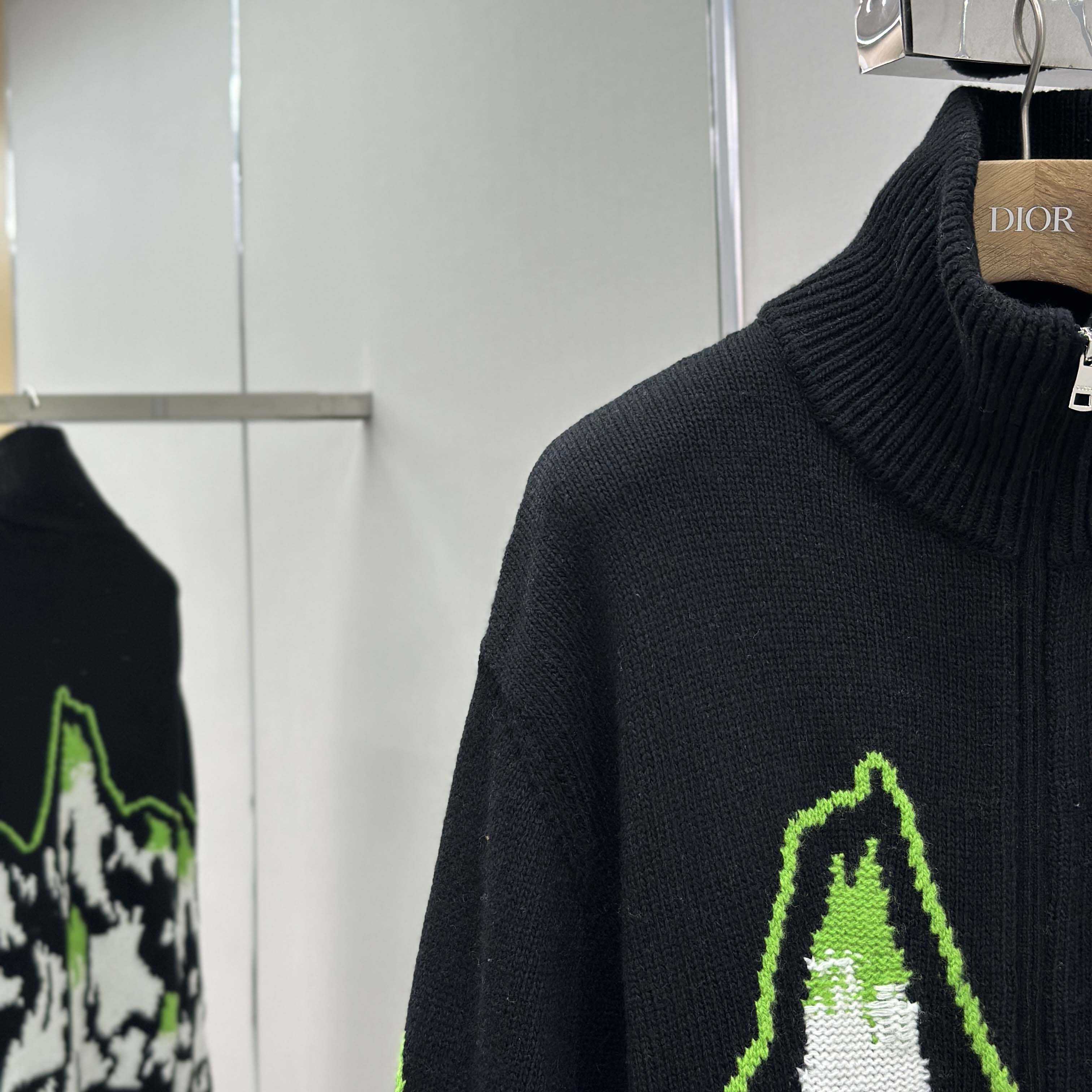 Gucci Wool Jacquard Zip Jacket With Intarsia - DesignerGu