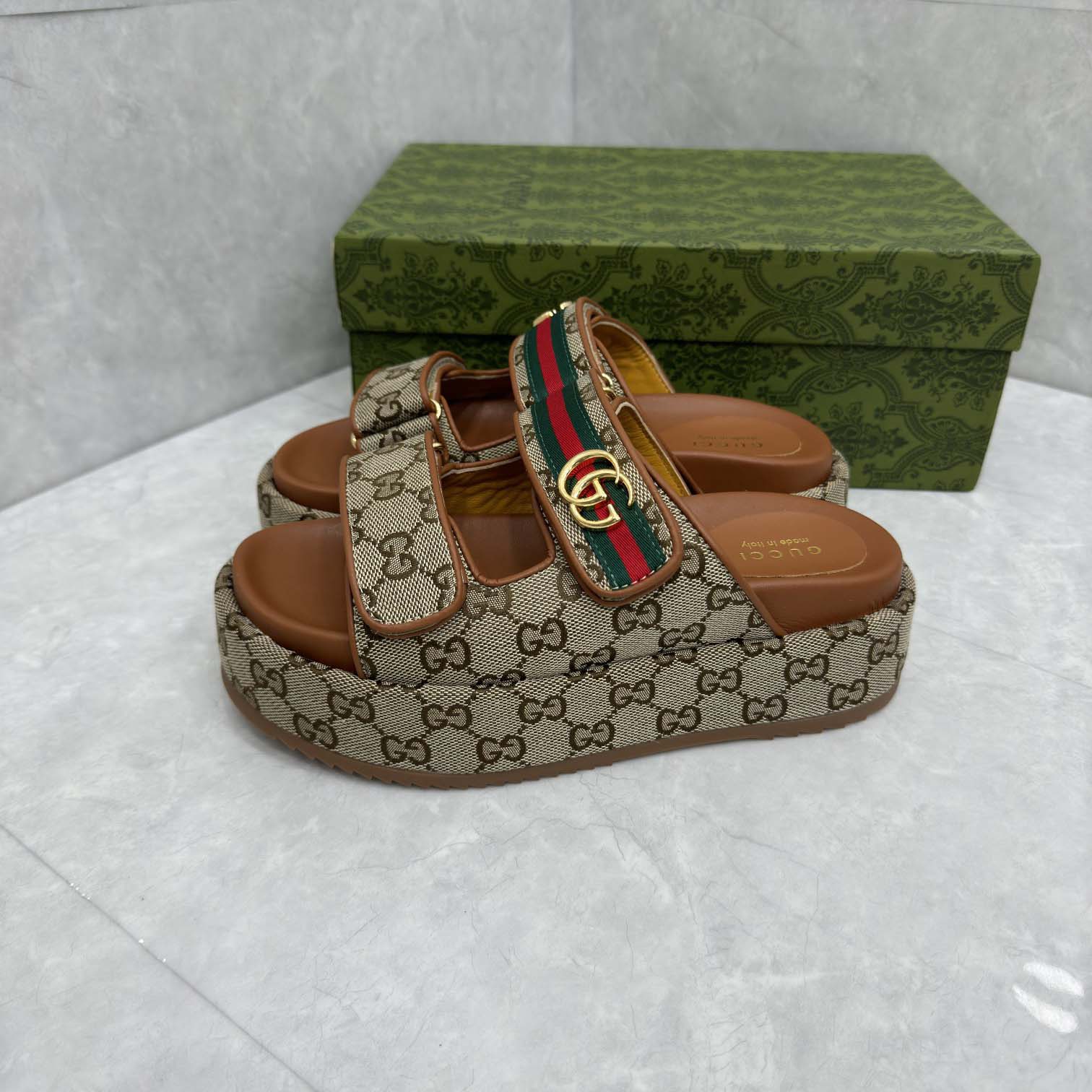 Gucci Platform GG Canvas Slides - DesignerGu