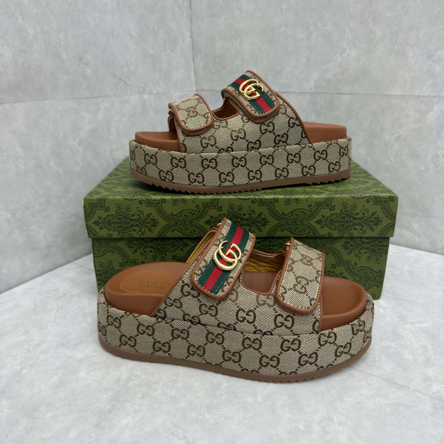 Gucci Platform GG Canvas Slides - DesignerGu
