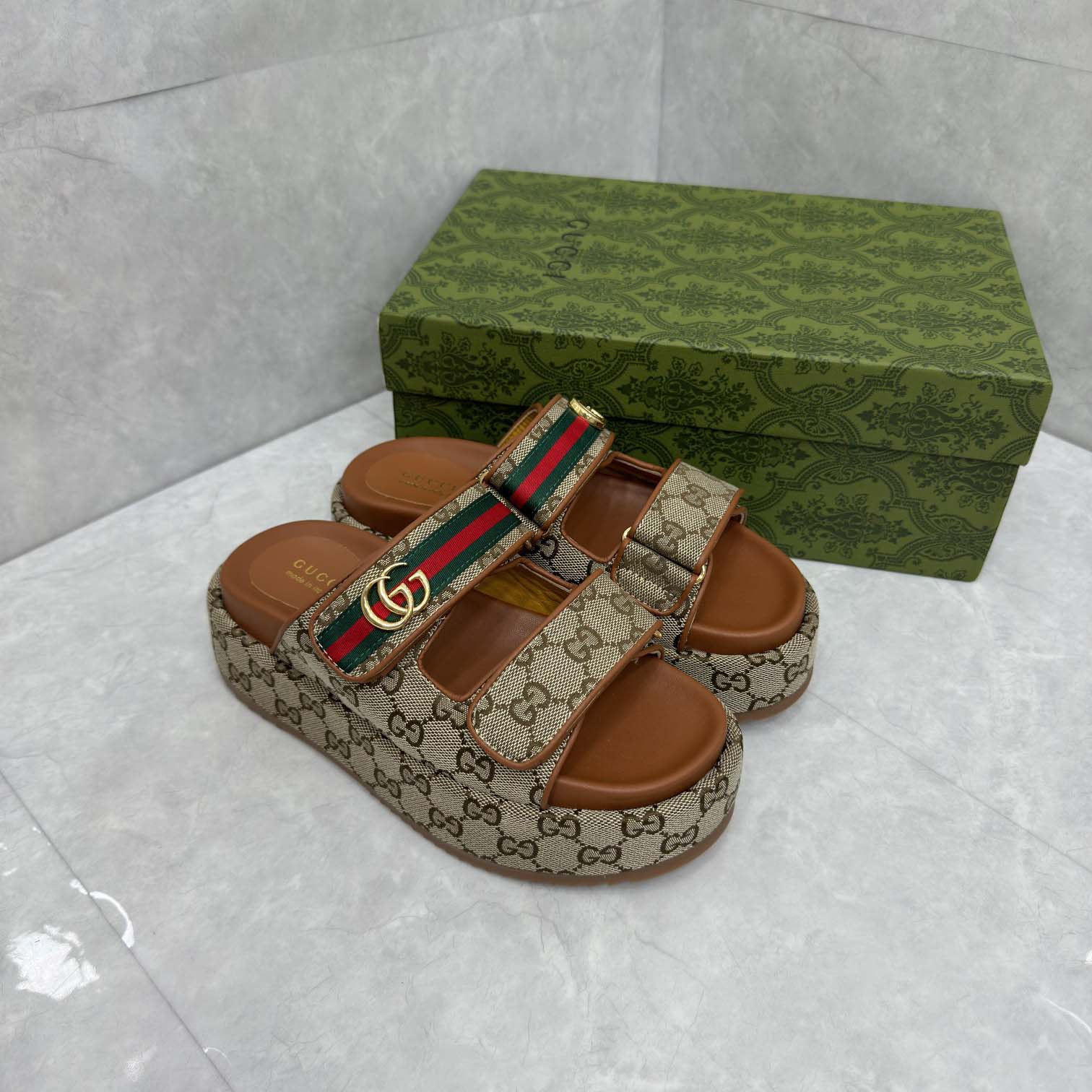 Gucci Platform GG Canvas Slides - DesignerGu