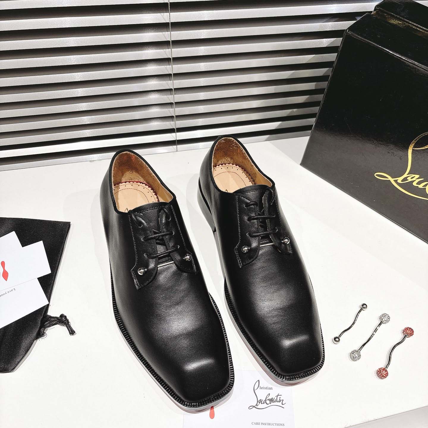 Christian Louboutin Chambeliss Derbies - Calf leather - DesignerGu