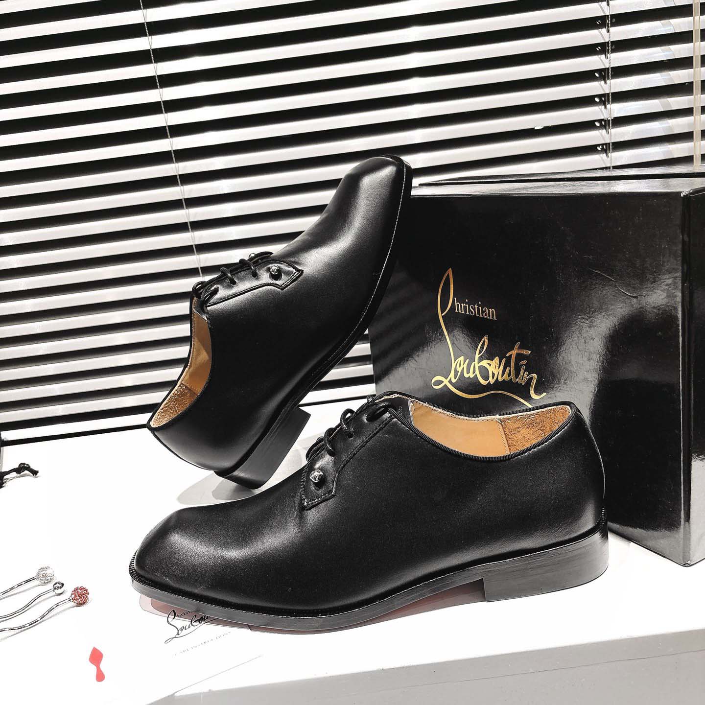 Christian Louboutin Chambeliss Derbies - Calf leather - DesignerGu