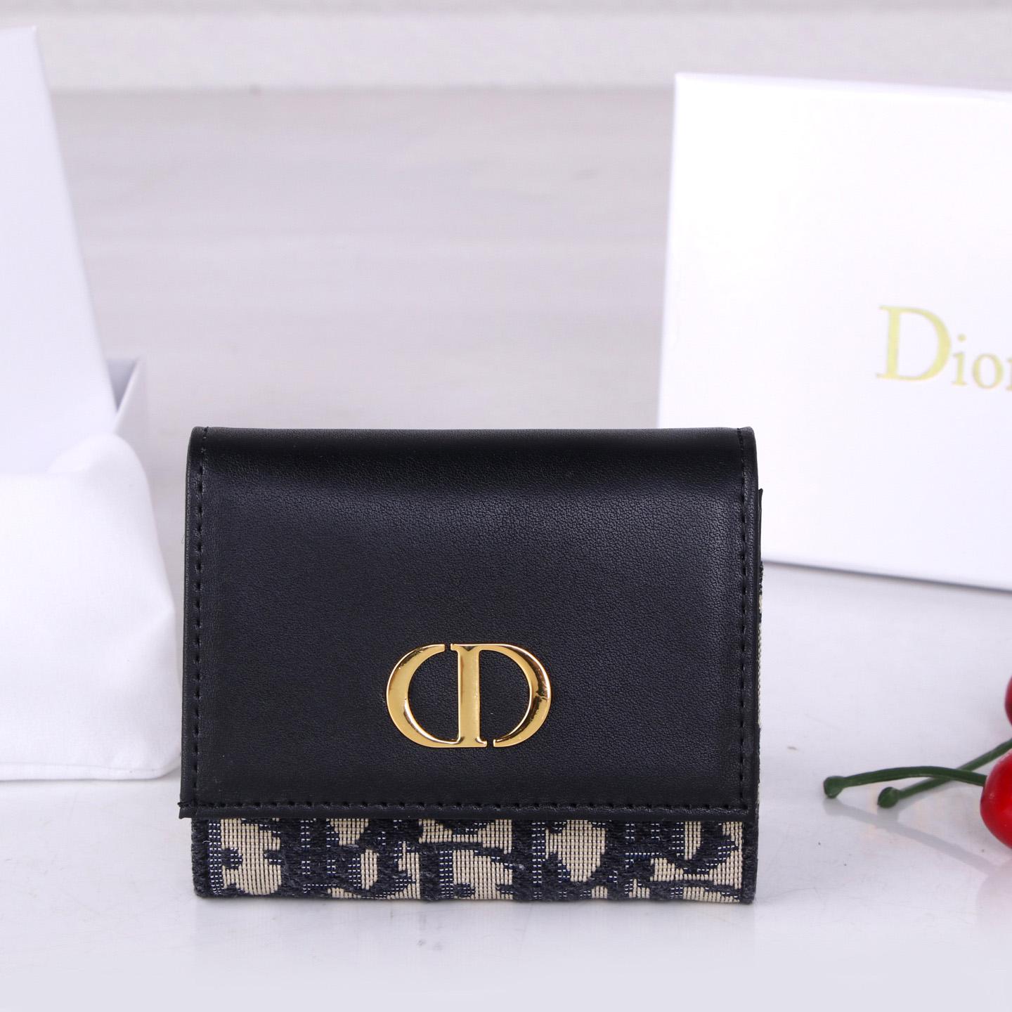 Dior Wallet   11*10*2cm - DesignerGu