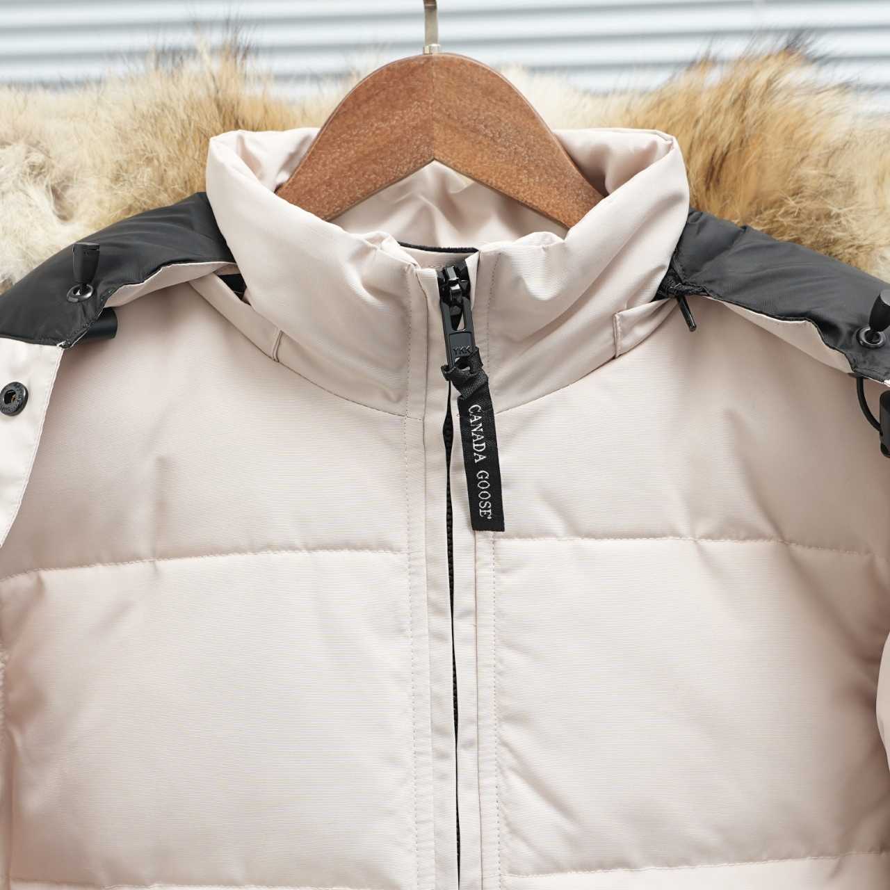 Canada Goose Chelsea Parka - DesignerGu