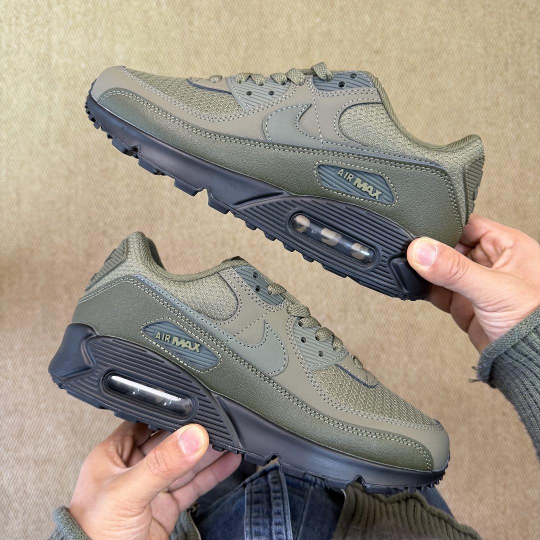 Nike Air Max 90 Sneakers    CN8490-001 - DesignerGu