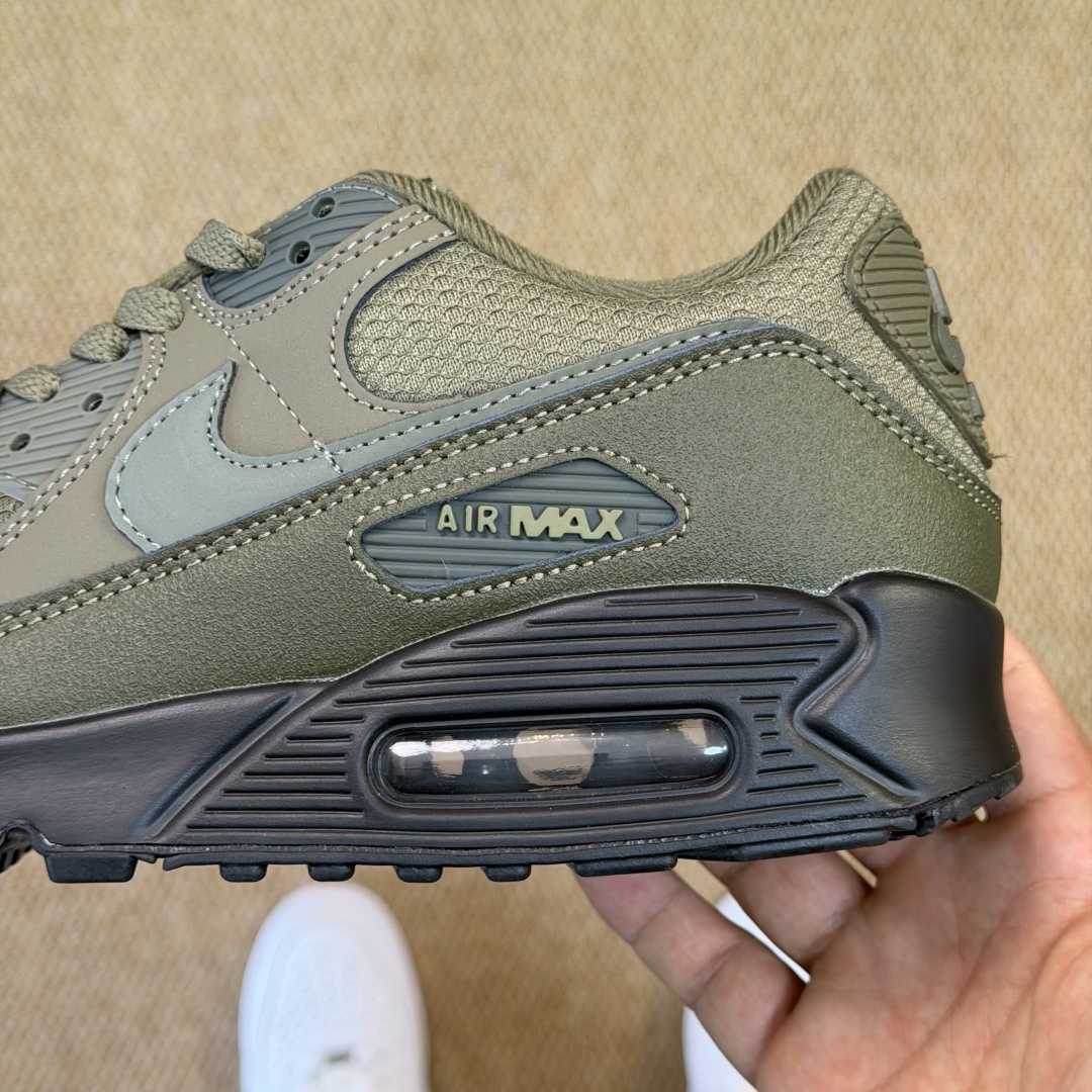 Nike Air Max 90 Sneakers    CN8490-001 - DesignerGu