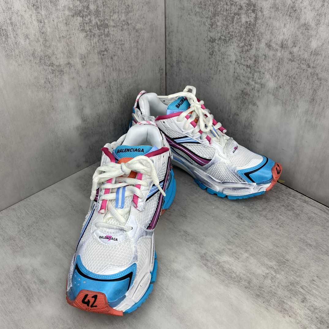 Balenciaga Runner Sneakers - DesignerGu