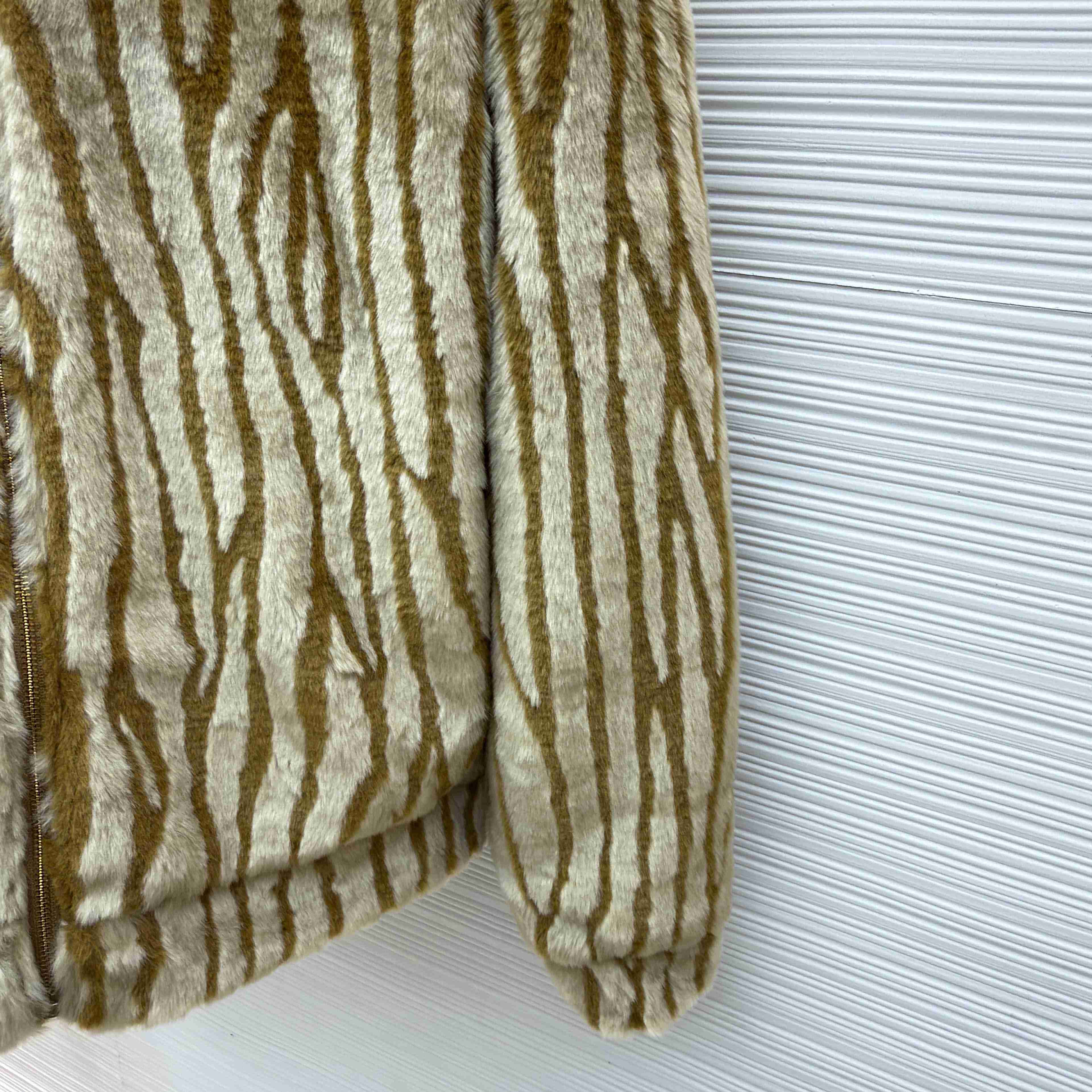 Louis Vuitton Epi Fleece Hooded Blouson - DesignerGu