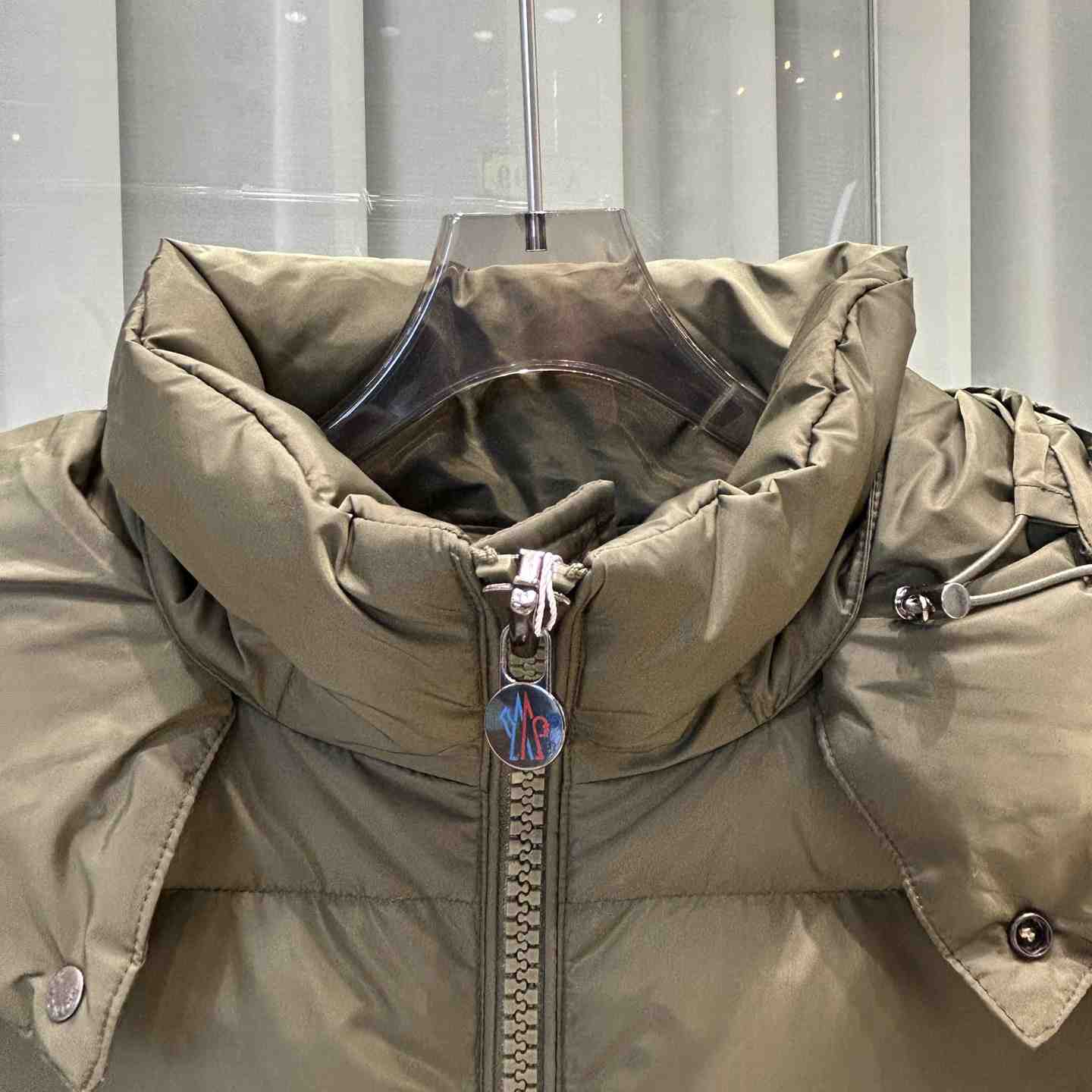 Moncler Maya Matte Short Down Jacket - DesignerGu
