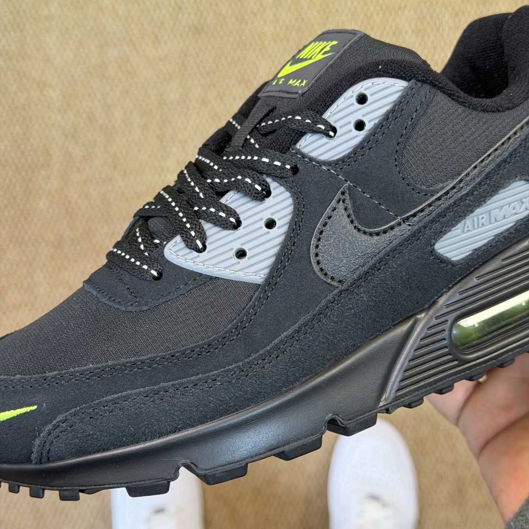 Nike Air Max 90 Sneakers     FZ7186-100 - DesignerGu