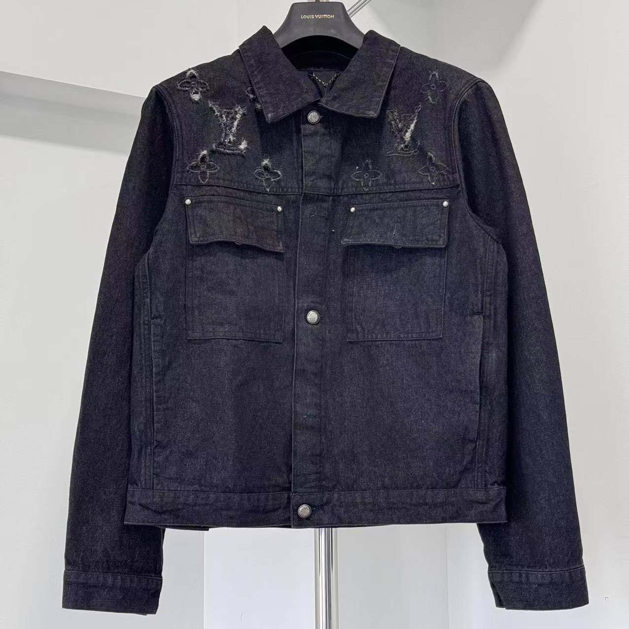 Louis Vuitton Monogram Destroy Denim Trucker Jacket - DesignerGu