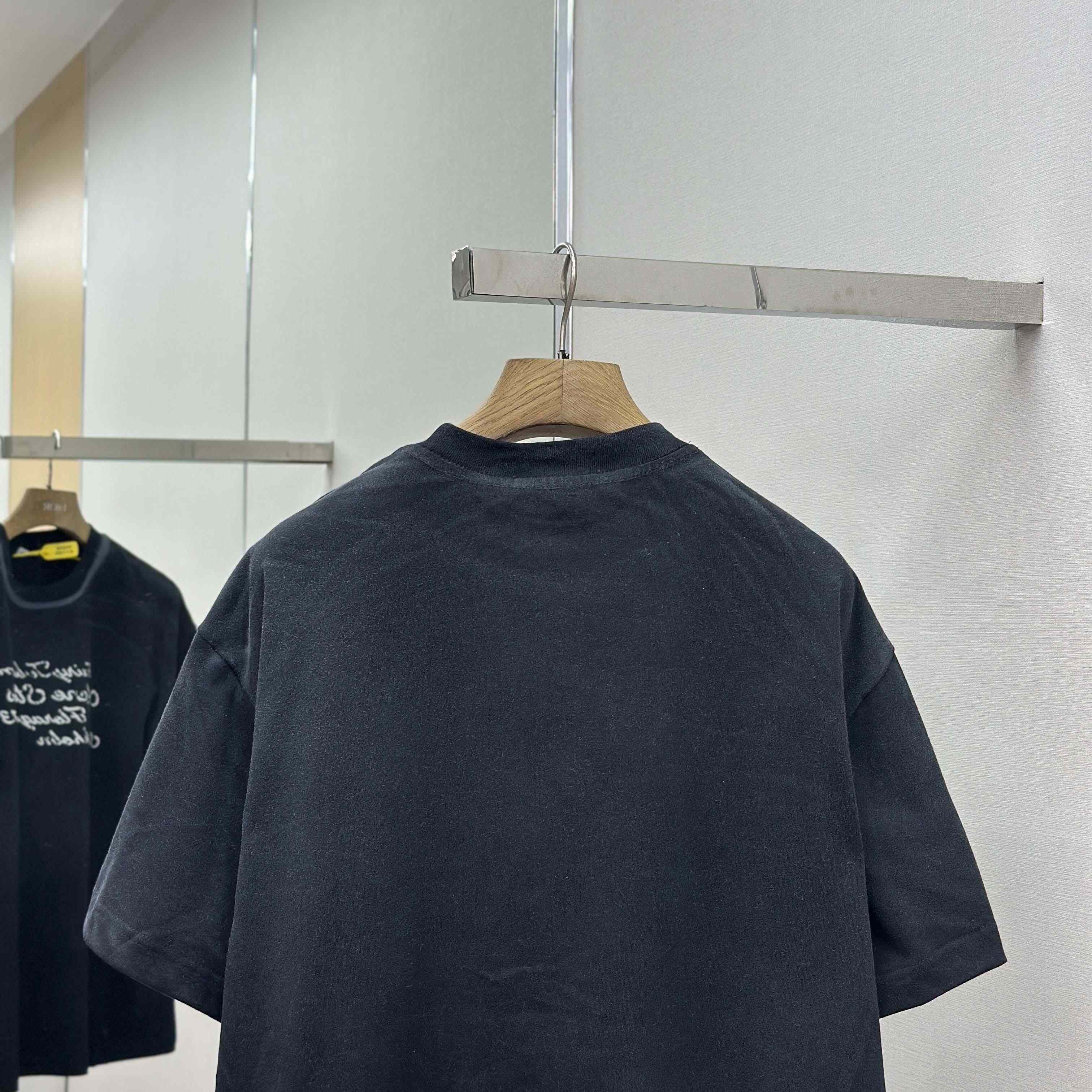 Acne Studios Logo T-shirt  - DesignerGu