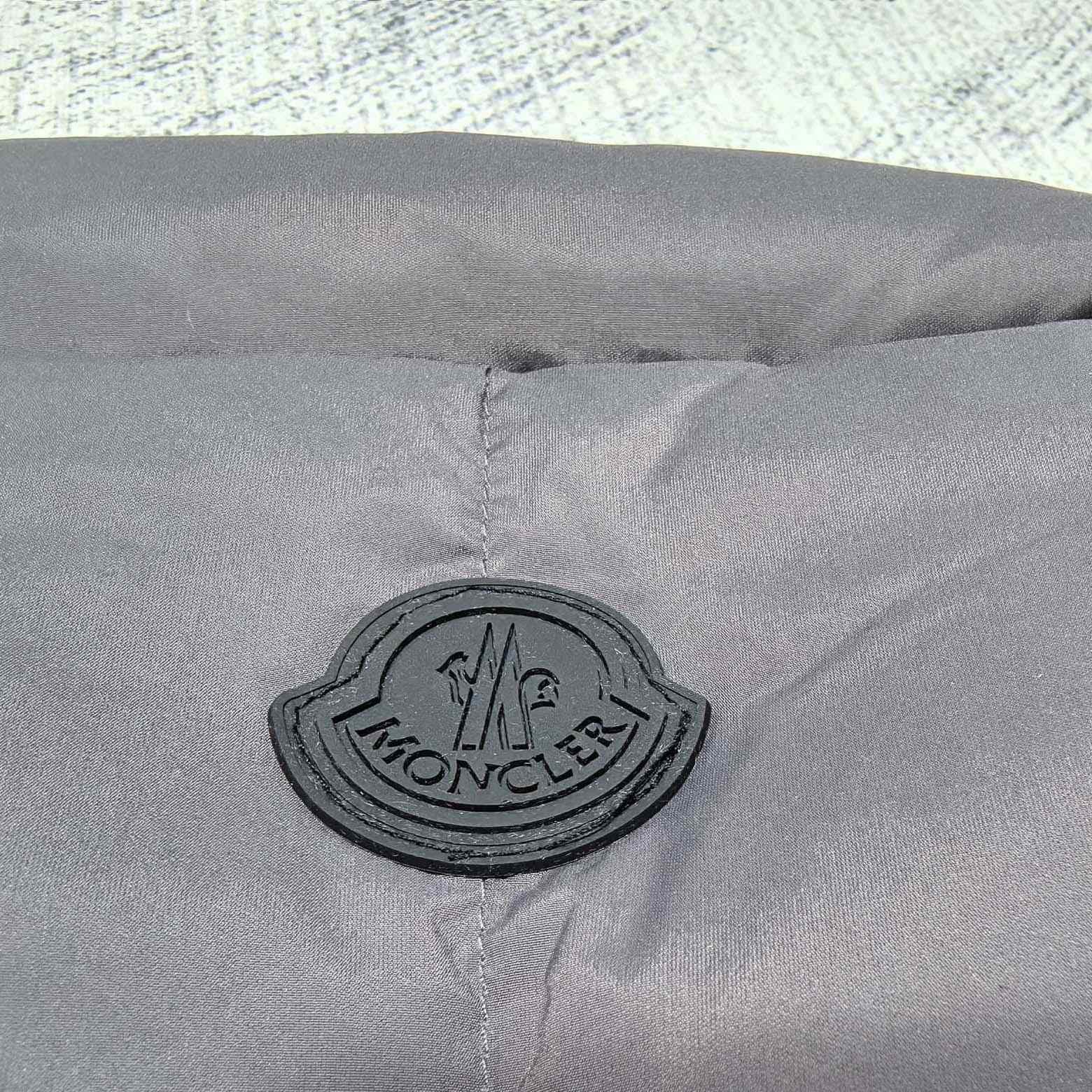 Moncler Padded Quilted Gilet - DesignerGu