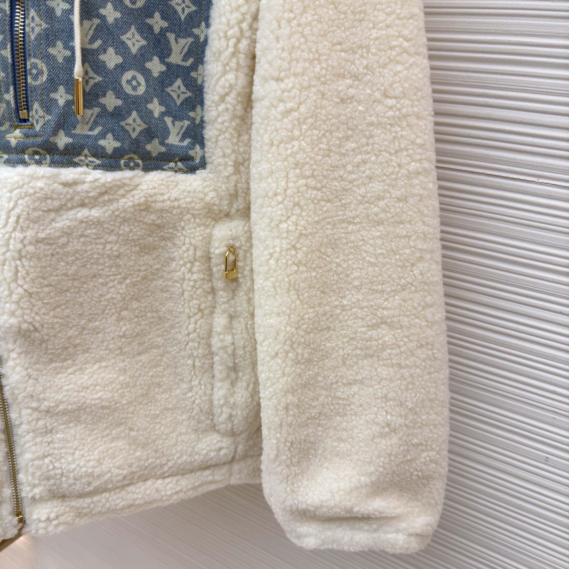 Louis Vuitton Monogram Accent Fleece Jacket - DesignerGu