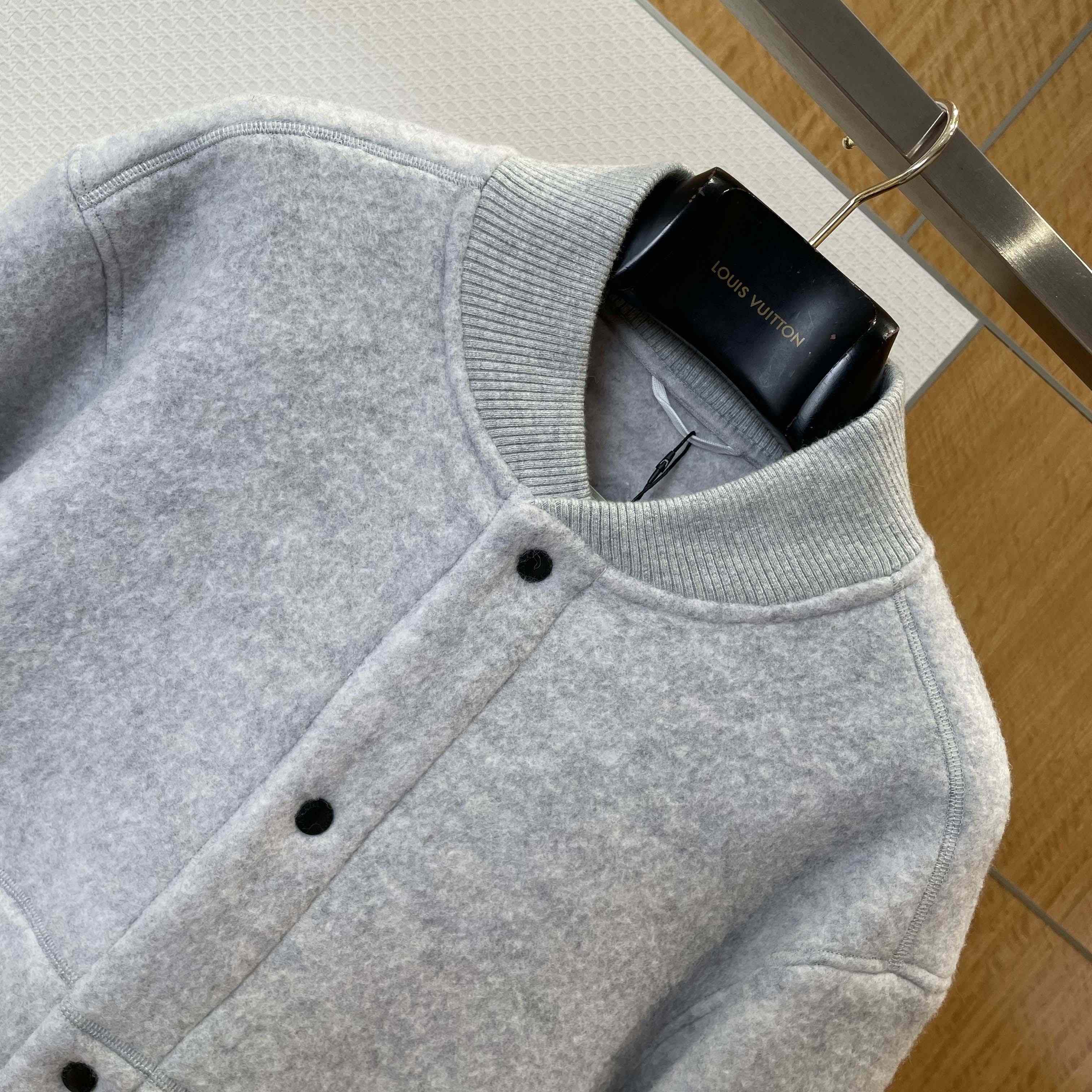 Canada Goose Hudson Fleece Bomber White Label - DesignerGu