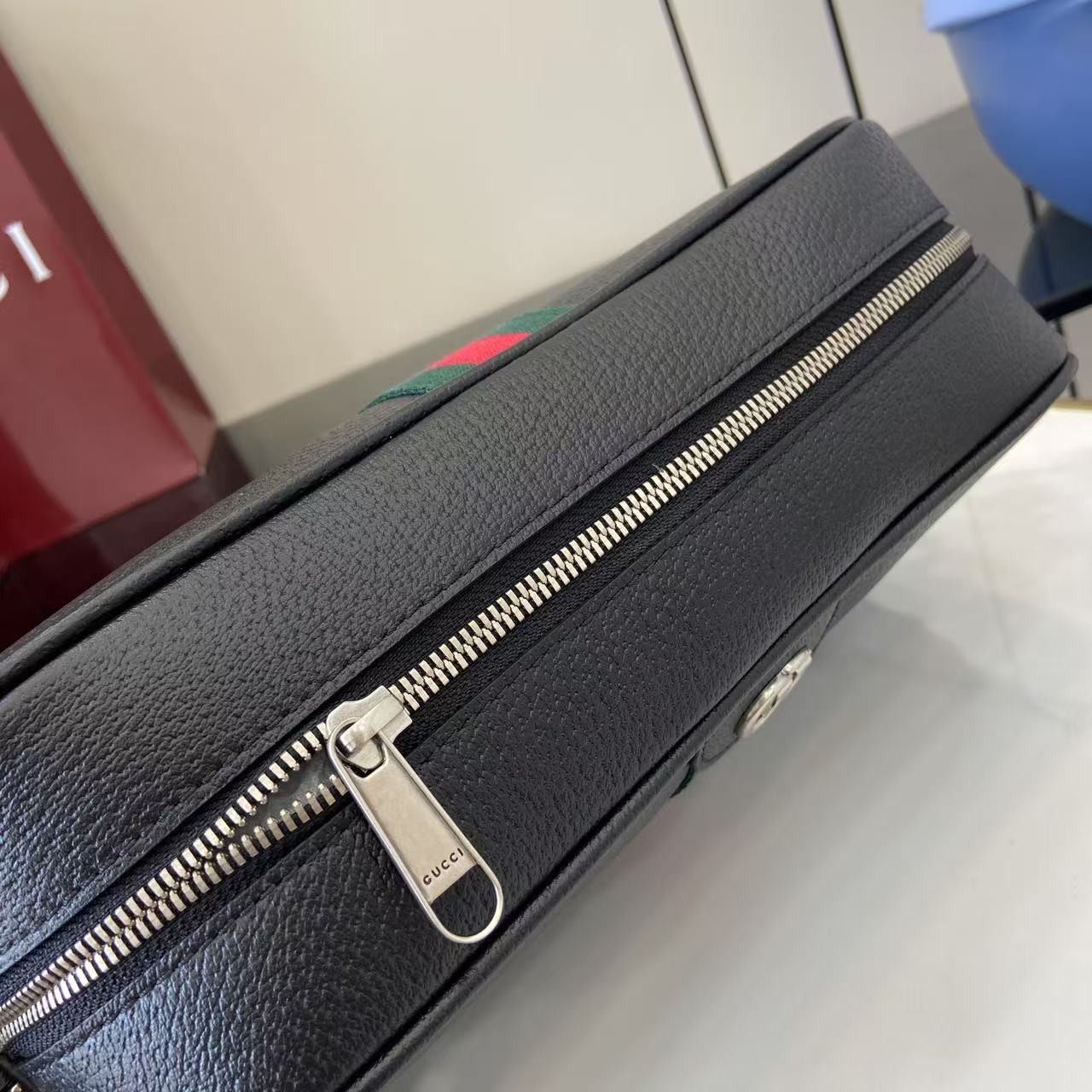 Gucci Ophidia medium crossbody bag - DesignerGu