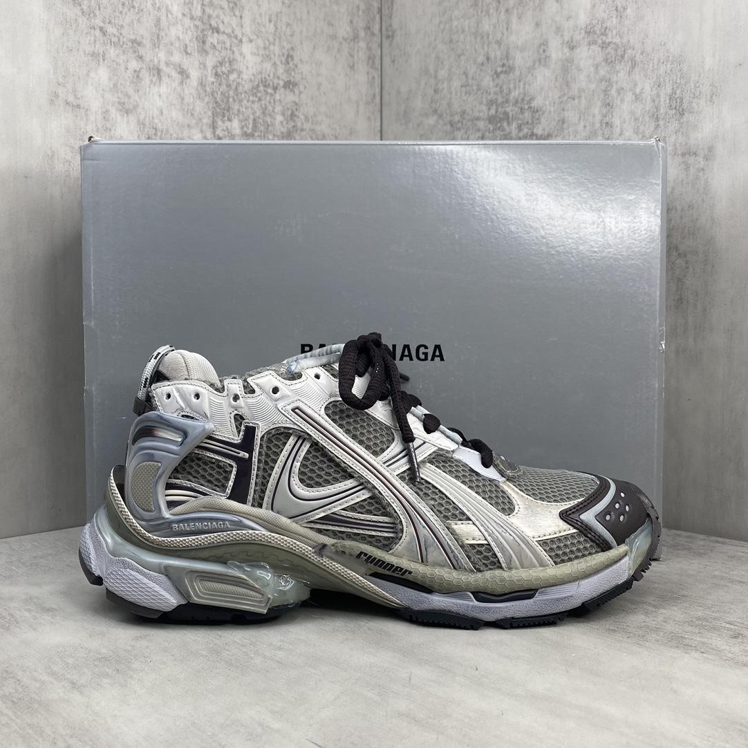 Balenciaga Runner Sneakers - DesignerGu