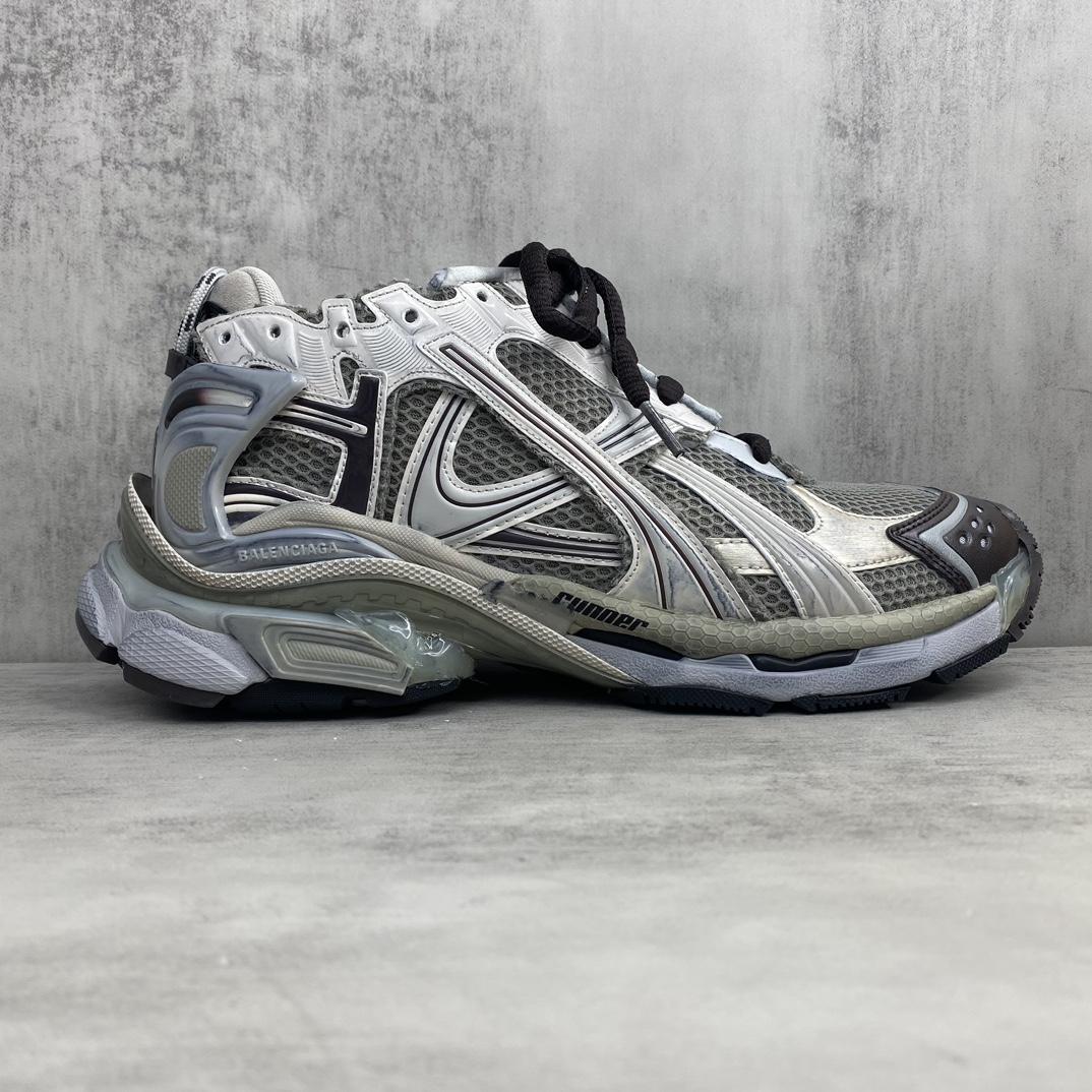 Balenciaga Runner Sneakers - DesignerGu