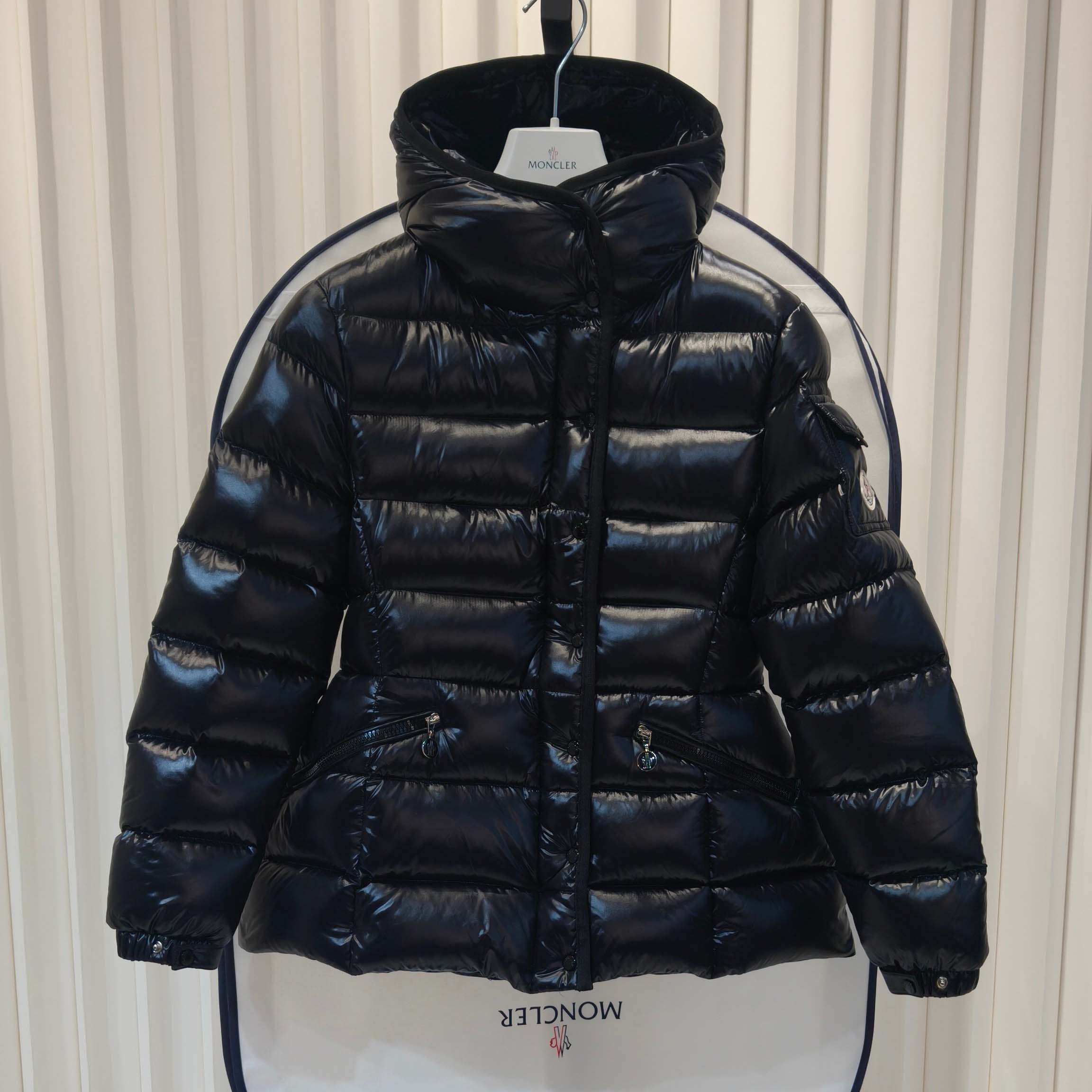 Moncler Barante Hooded Short Down Jacket - DesignerGu