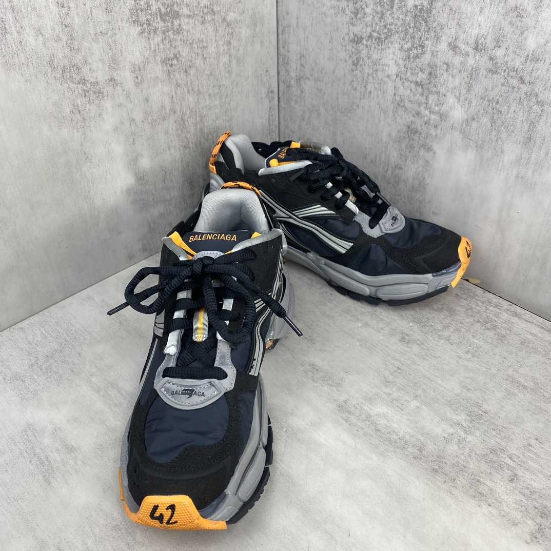 Balenciaga Runner Sneakers - DesignerGu