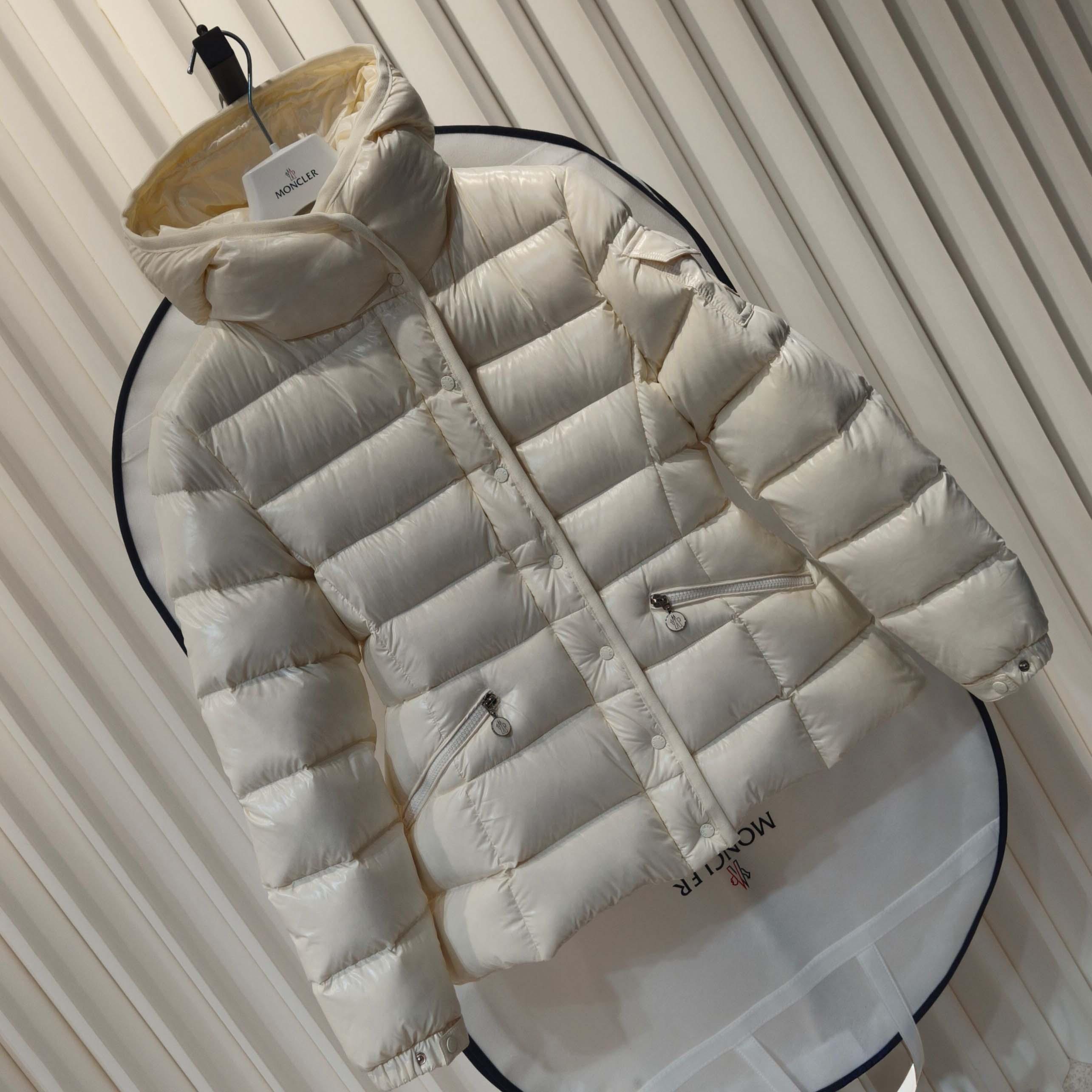 Moncler Barante Hooded Short Down Jacket - DesignerGu