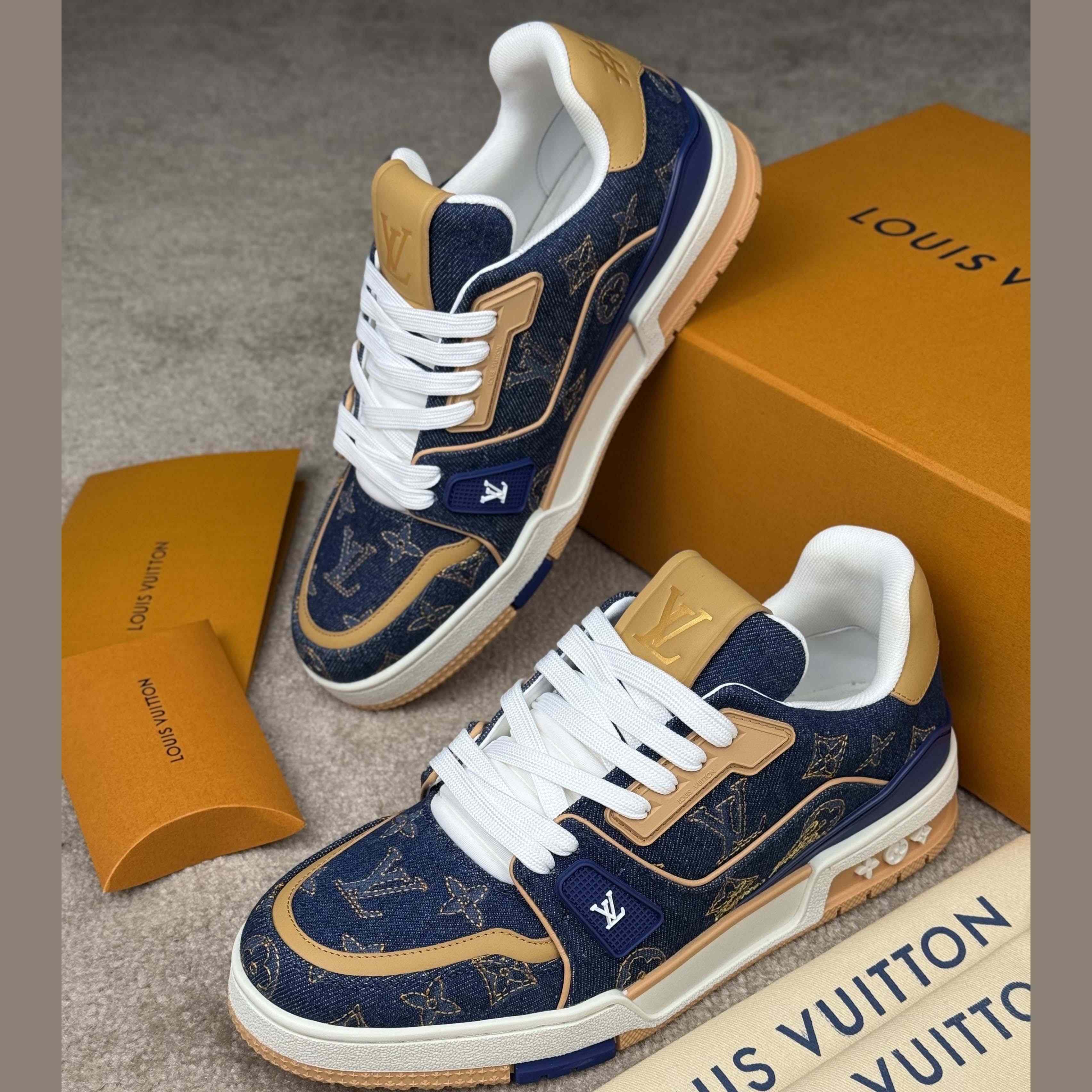 Louis Vuitton LV Trainer Sneaker    - DesignerGu