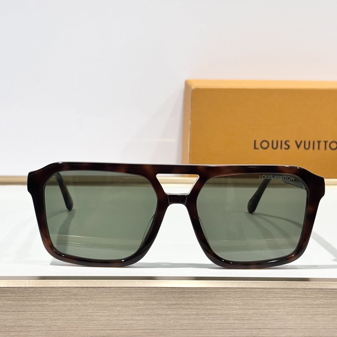 Louis Vuitton LV Hit Large Square Sunglasses   Z3059U - DesignerGu
