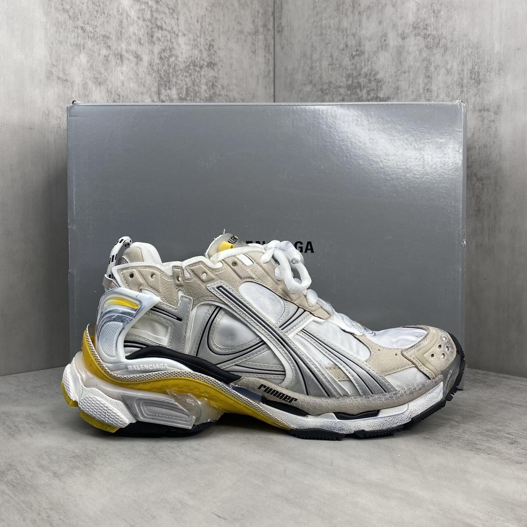 Balenciaga Runner Sneakers - DesignerGu