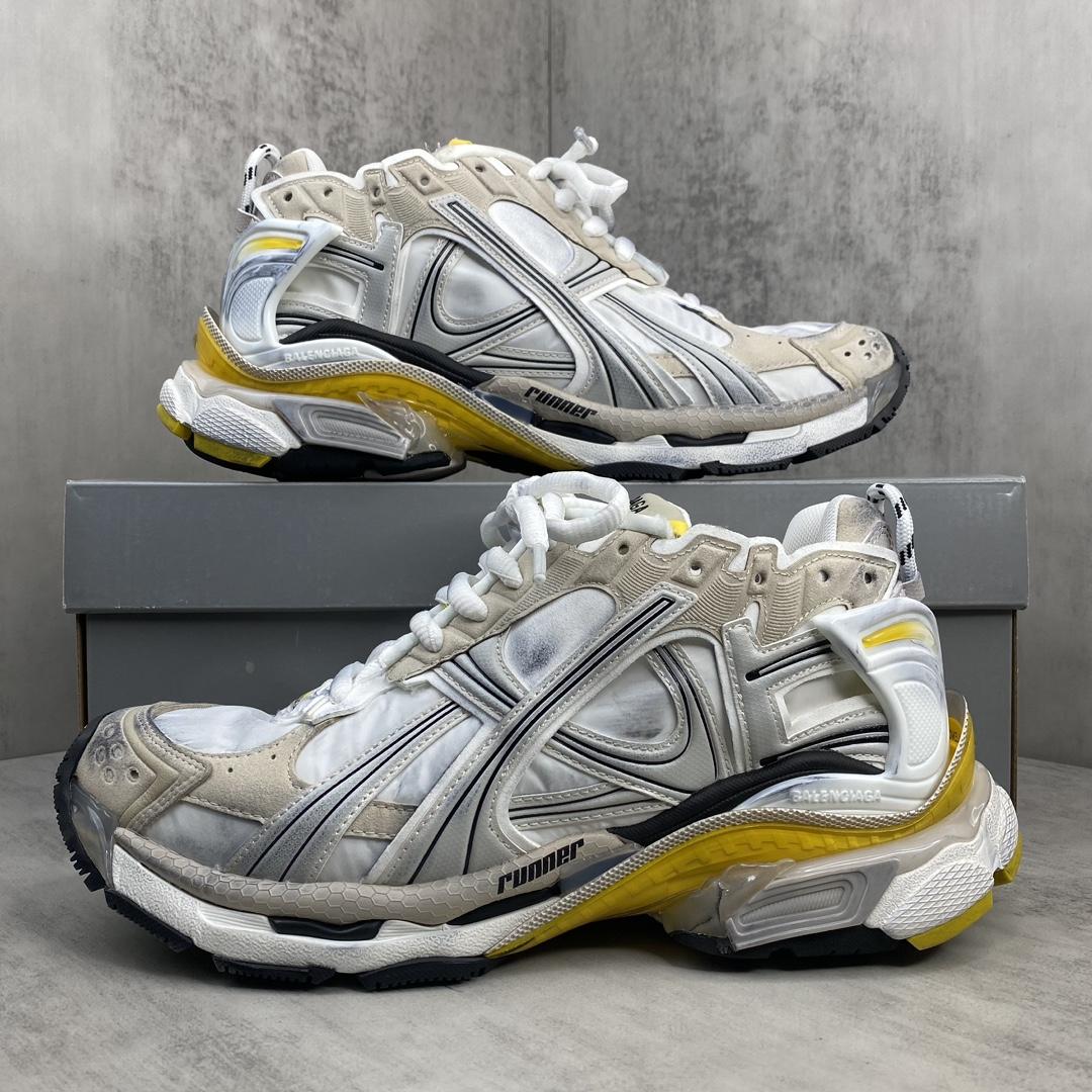 Balenciaga Runner Sneakers - DesignerGu